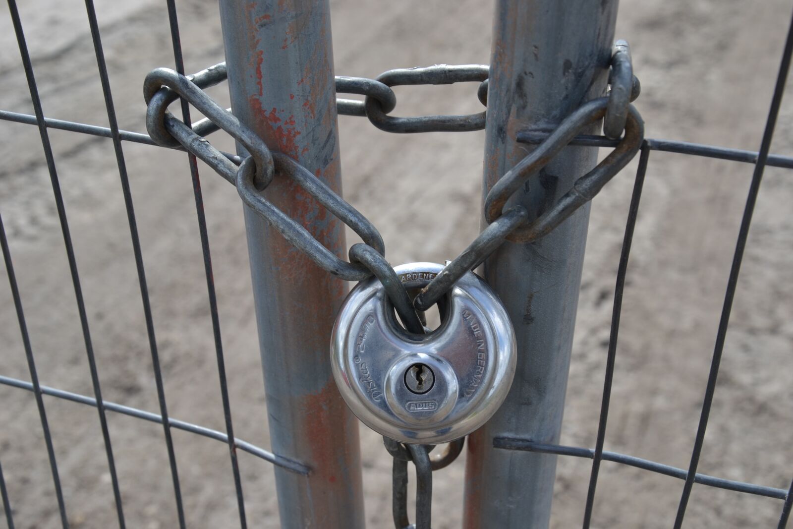 Nikon D3100 sample photo. Chain, chain link fence photography
