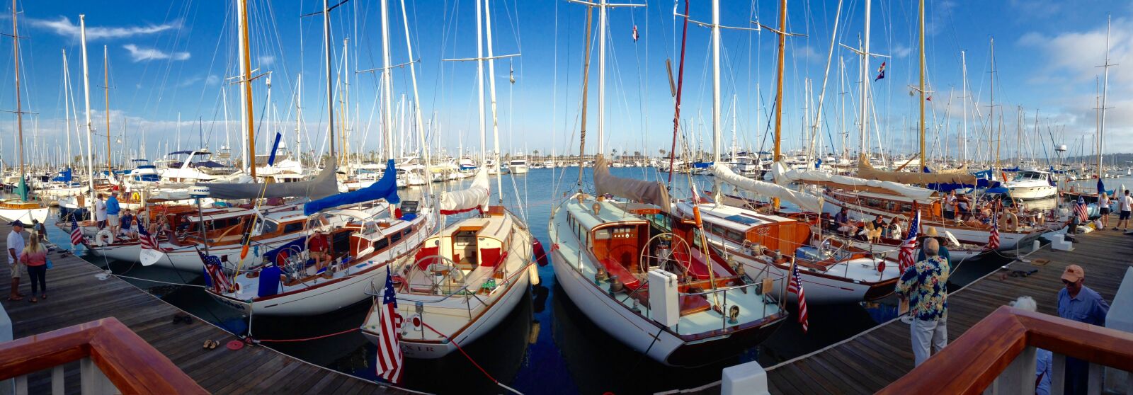 iPhone 5 back camera 4.12mm f/2.4 sample photo. Sea, yacht, boat photography