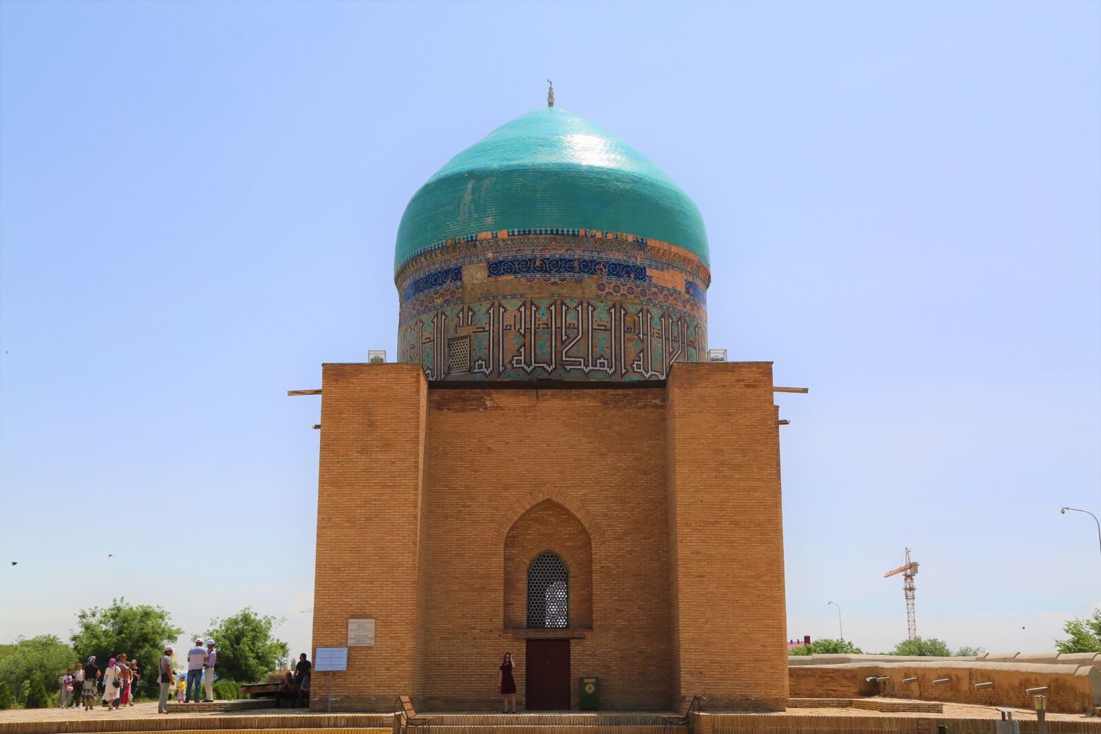 Canon EOS 5D Mark III sample photo. Architecture, dome, embroidery photography