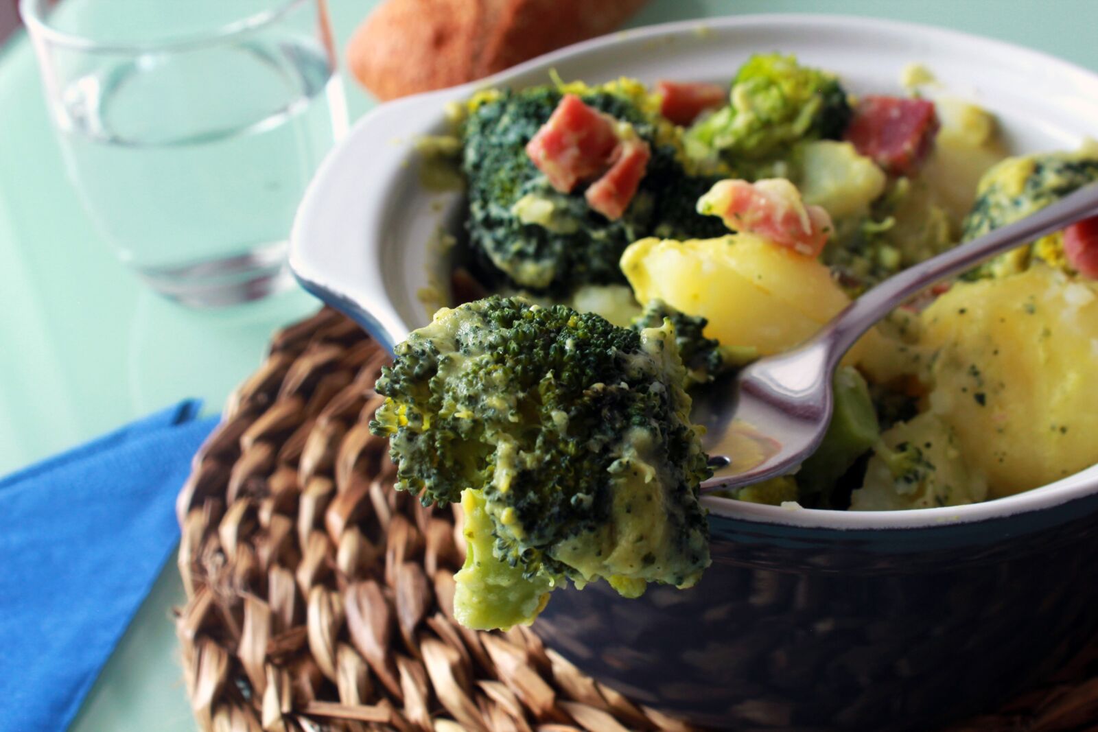 Canon EOS 600D (Rebel EOS T3i / EOS Kiss X5) sample photo. Broccoli, food, vegetables photography