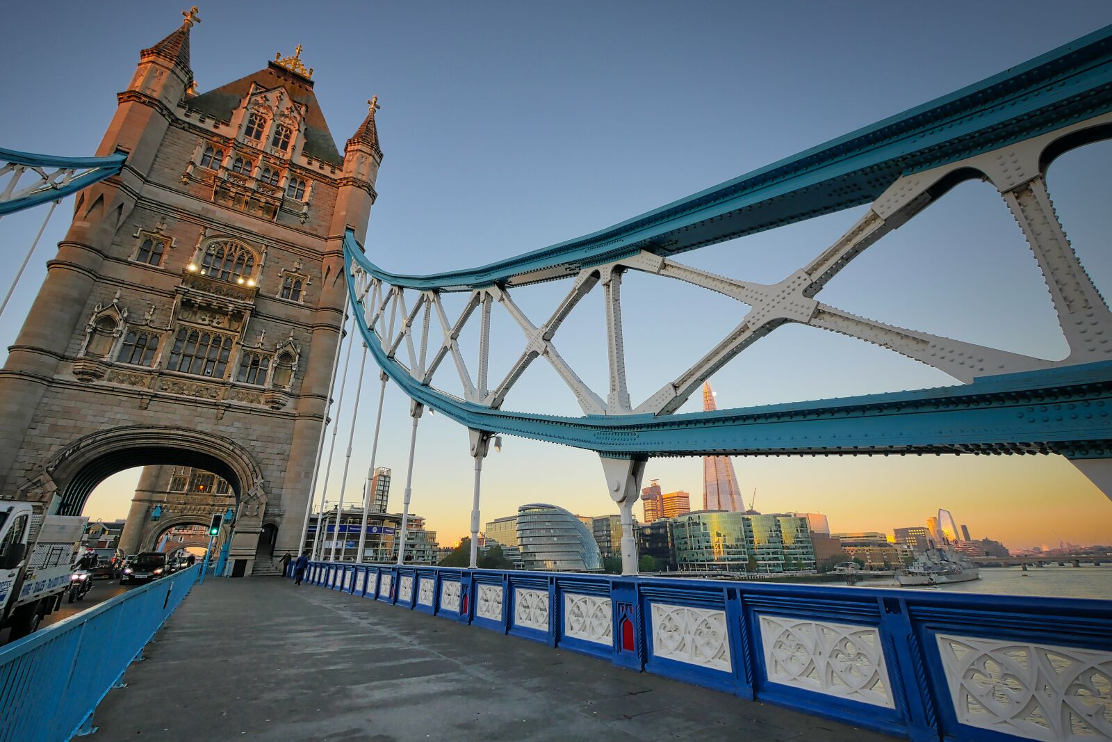 Panasonic Lumix DMC-GX8 sample photo. Tower bridge, london, bridge photography