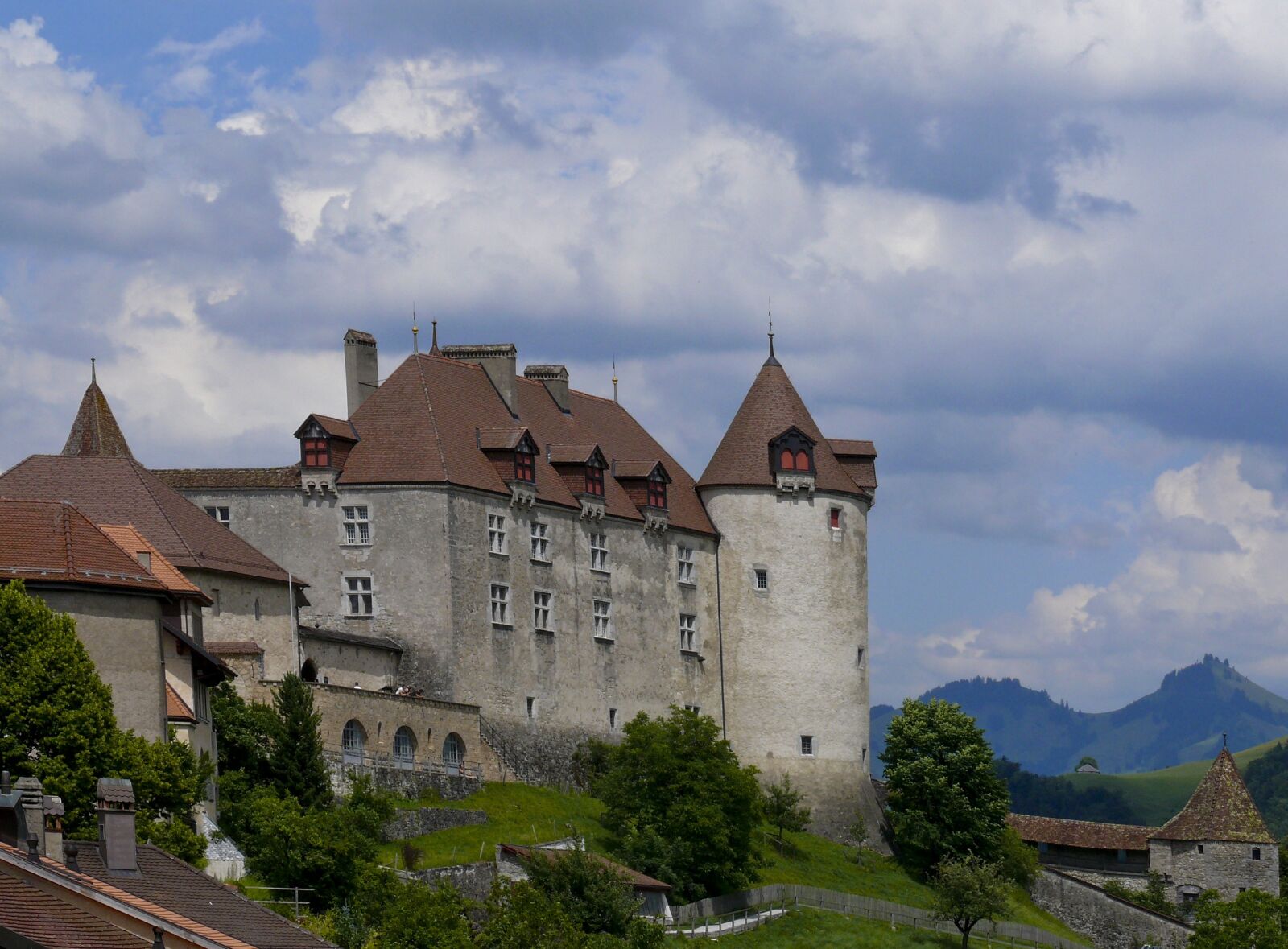 Panasonic DMC-FZ50 sample photo. Castle, gruyère, switzerland photography