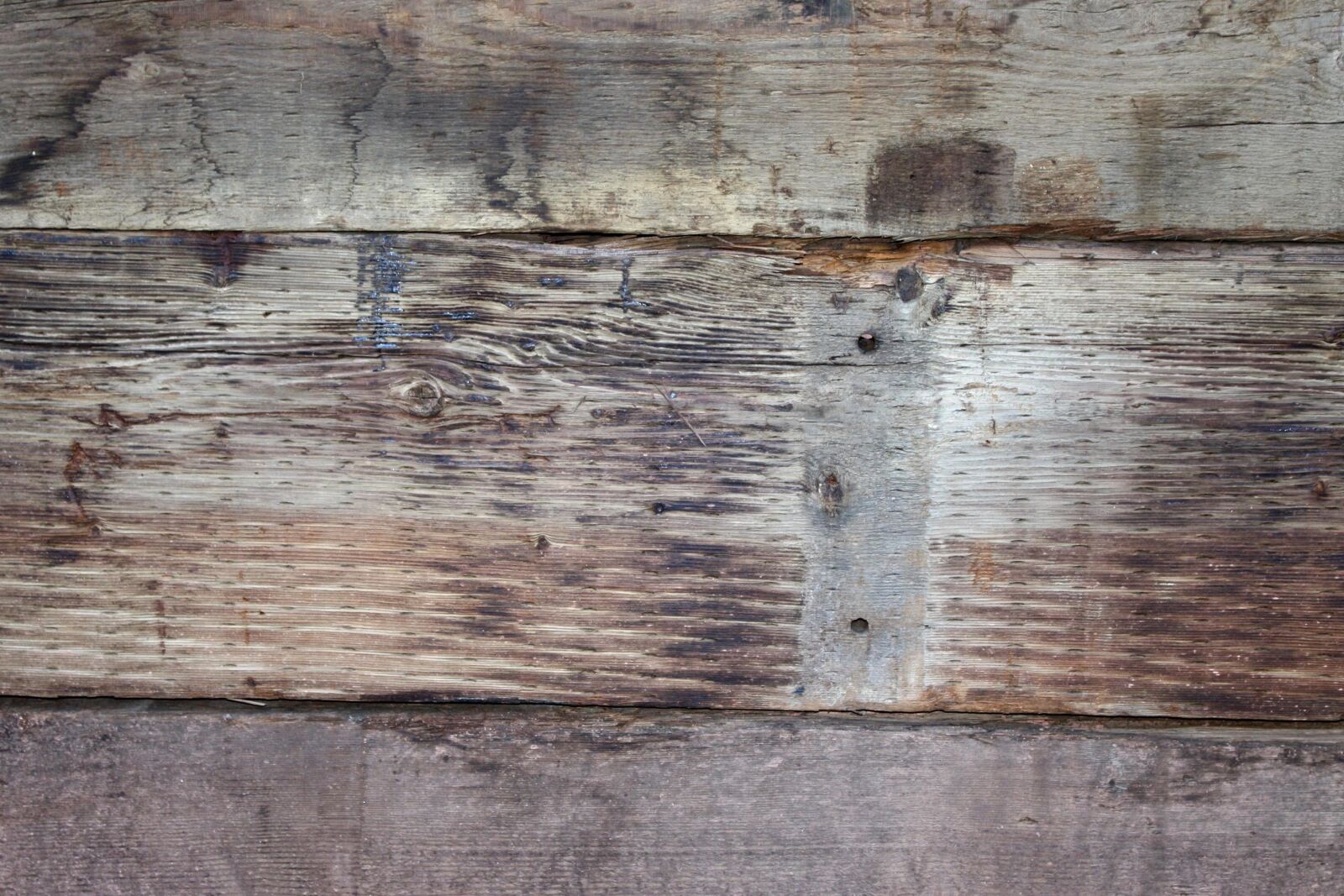 f/3.5-5.6 IS sample photo. Old wooden boards, planks photography