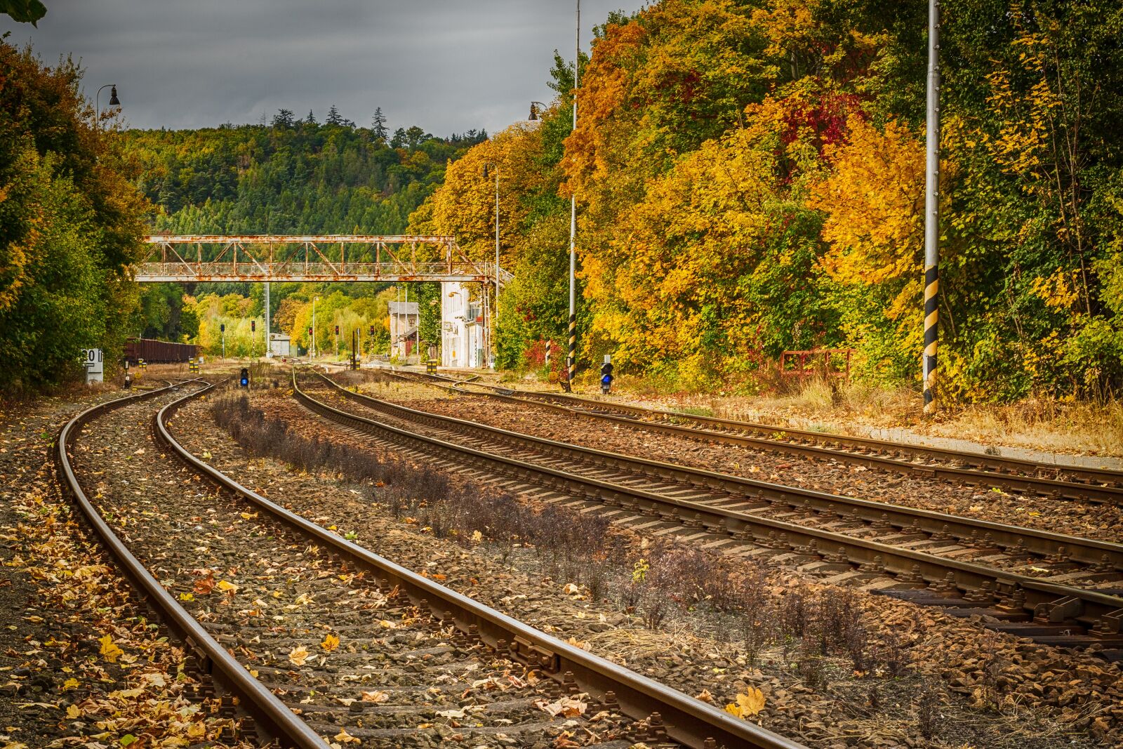 Canon EOS 700D (EOS Rebel T5i / EOS Kiss X7i) sample photo. Railway, track, station photography