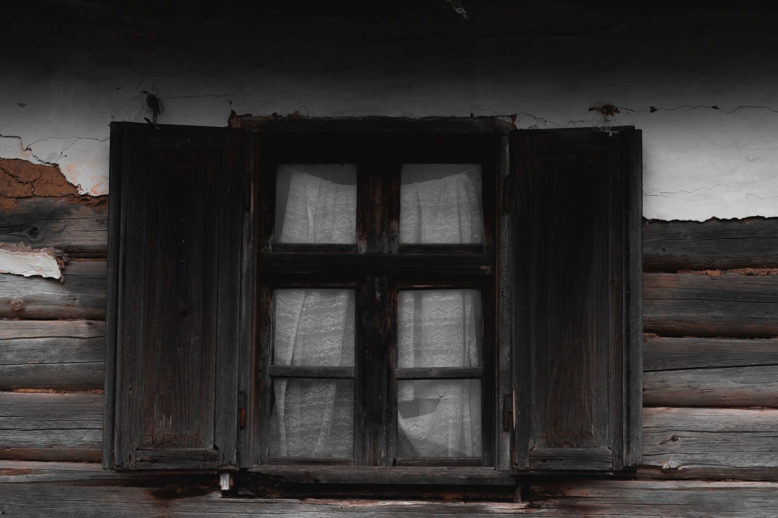Canon EOS 400D (EOS Digital Rebel XTi / EOS Kiss Digital X) sample photo. Window, old house, traditional photography