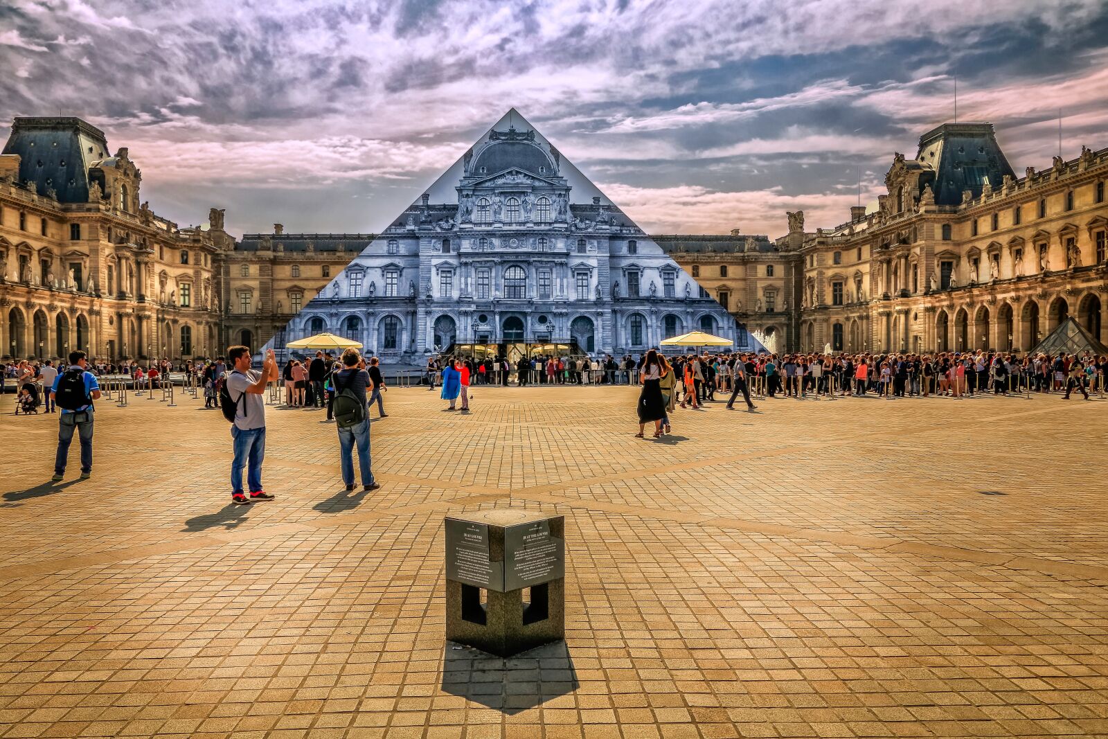 Canon EF-S 18-135mm F3.5-5.6 IS USM sample photo. Paris, louvre, pyramid photography