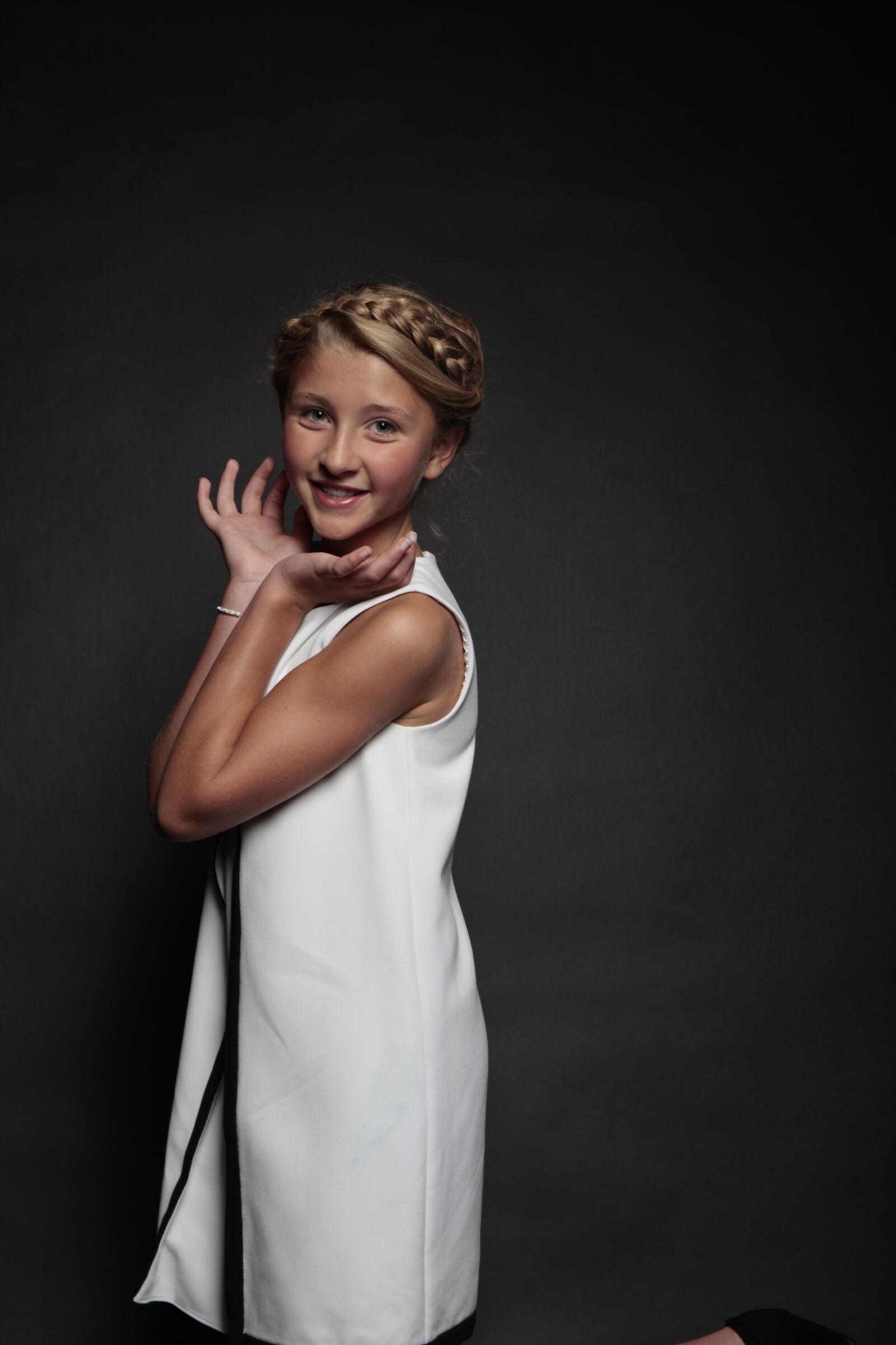 Canon EOS 5D Mark II sample photo. Smile, girl, happy photography