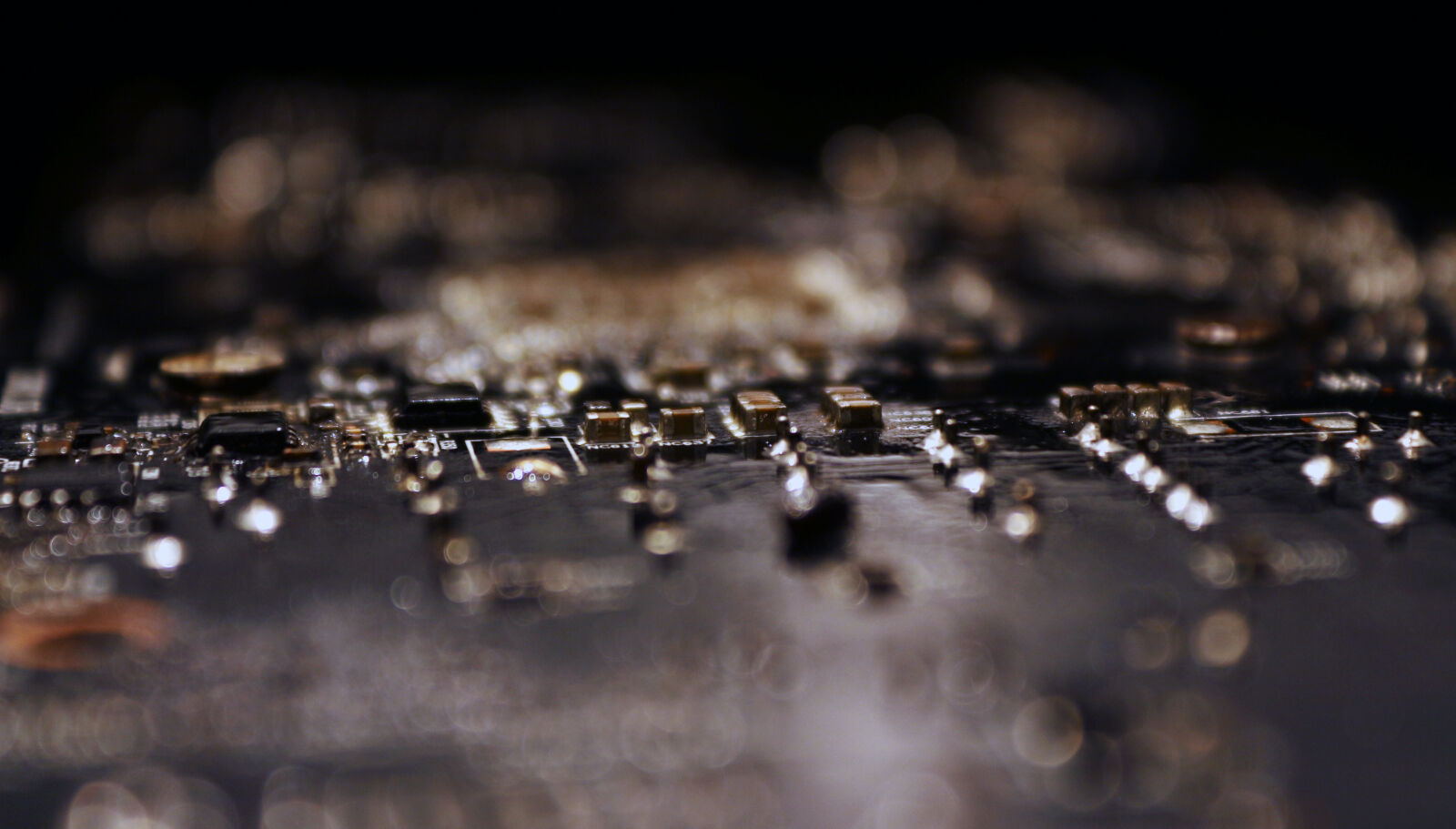 Canon EOS 700D (EOS Rebel T5i / EOS Kiss X7i) sample photo. Board, card, circuit, city photography