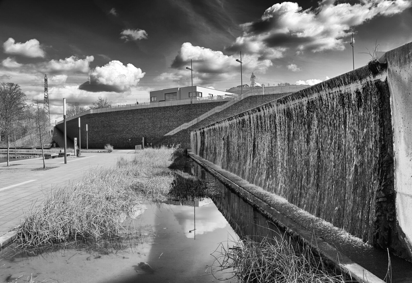 Canon EOS 700D (EOS Rebel T5i / EOS Kiss X7i) sample photo. Waters, black and white photography