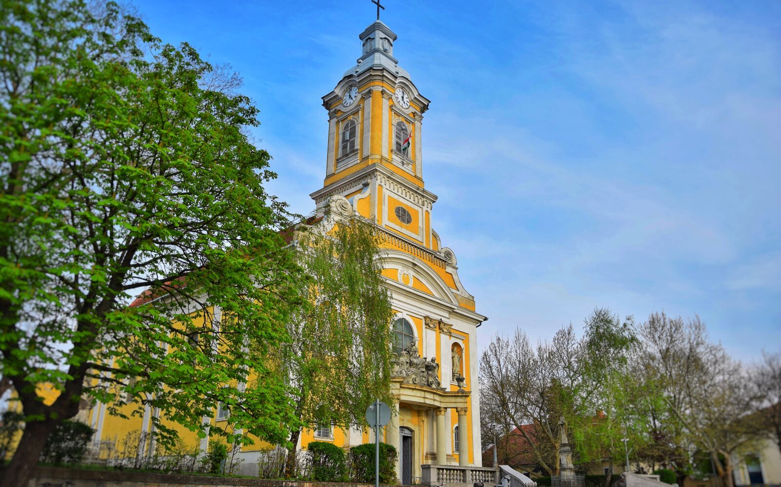 Nikon D5300 sample photo. Church, abony, yellow photography