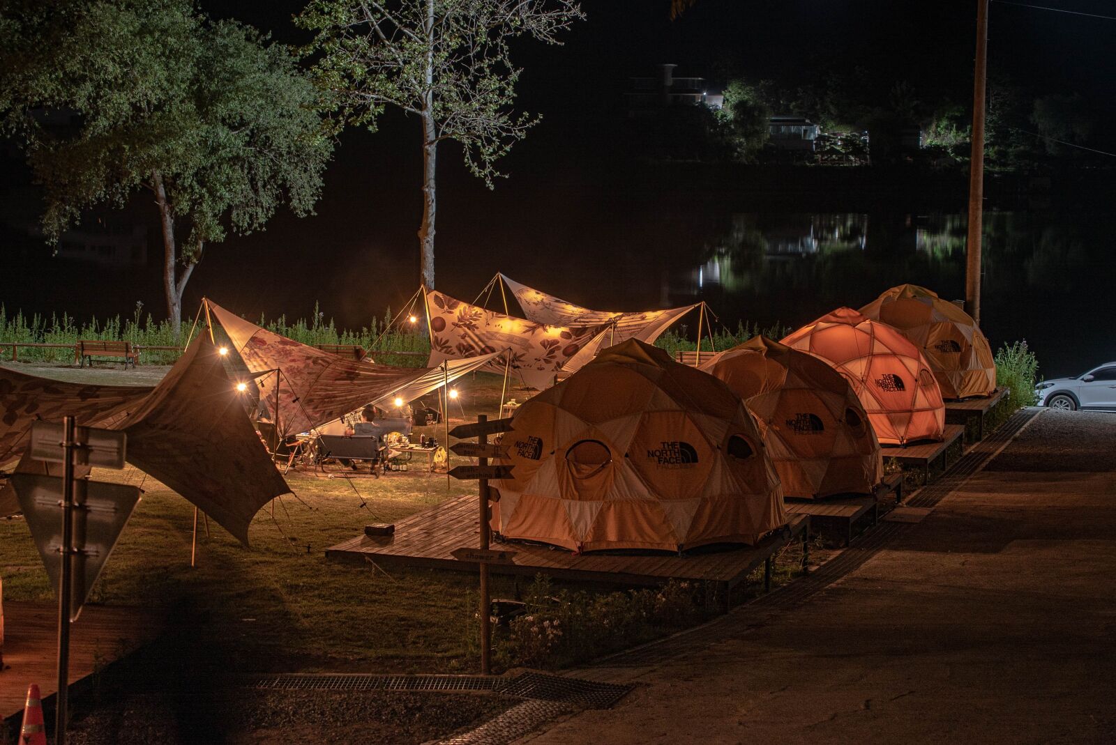 Sony a7S II sample photo. Camping, tent, night photography