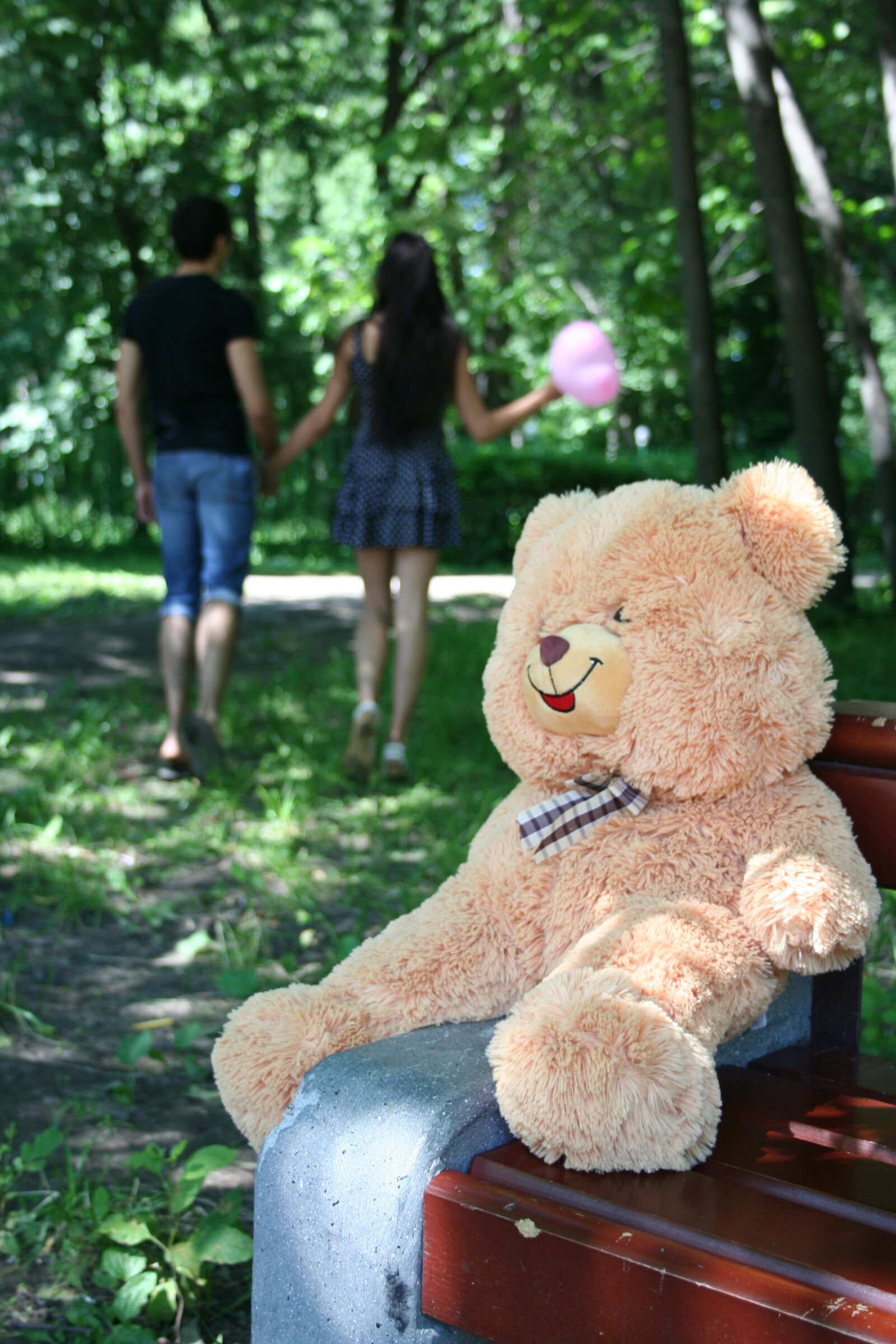 Canon EOS 350D (EOS Digital Rebel XT / EOS Kiss Digital N) sample photo. Childhood goes away, maturation photography