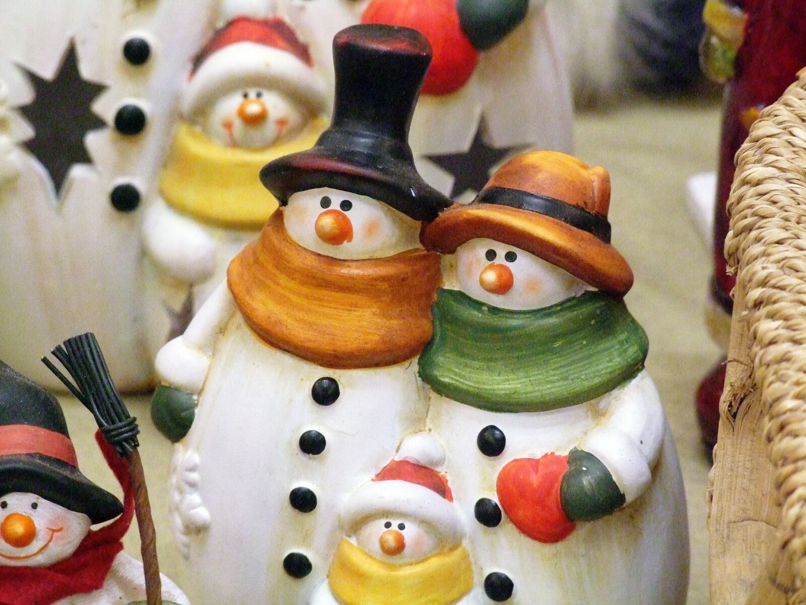 Fujifilm FinePix S100fs sample photo. Christmas, the birth of photography