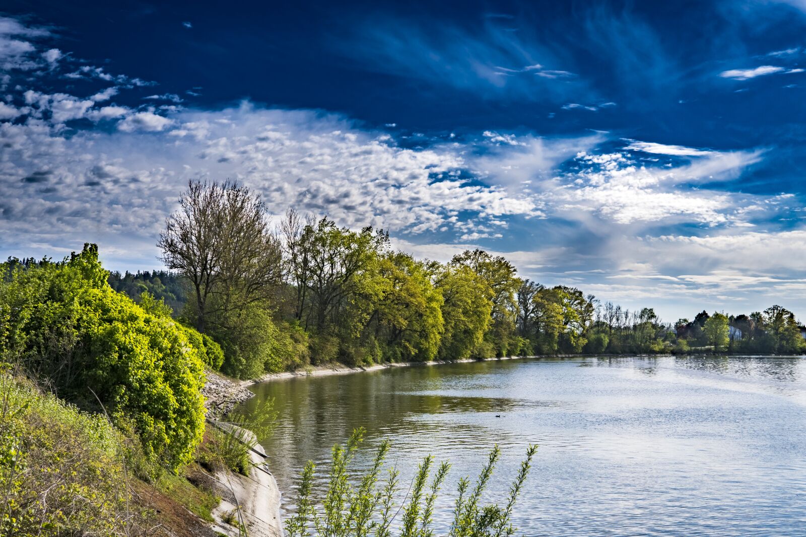 Sony a6300 + Sigma 30mm F2.8 EX DN sample photo. Lake, sky, clouds photography