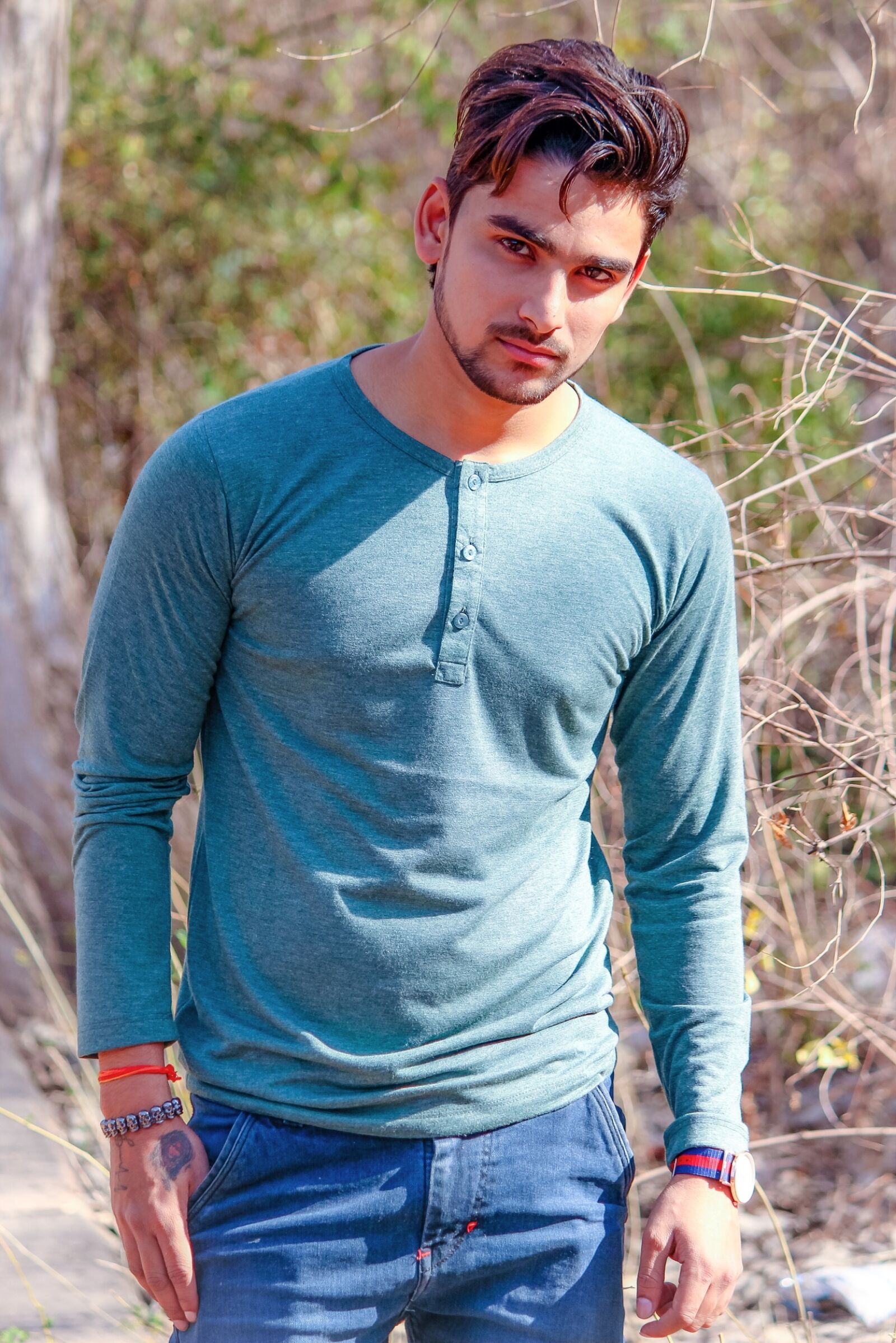 Canon EOS 700D (EOS Rebel T5i / EOS Kiss X7i) sample photo. India, male model, outdoors photography