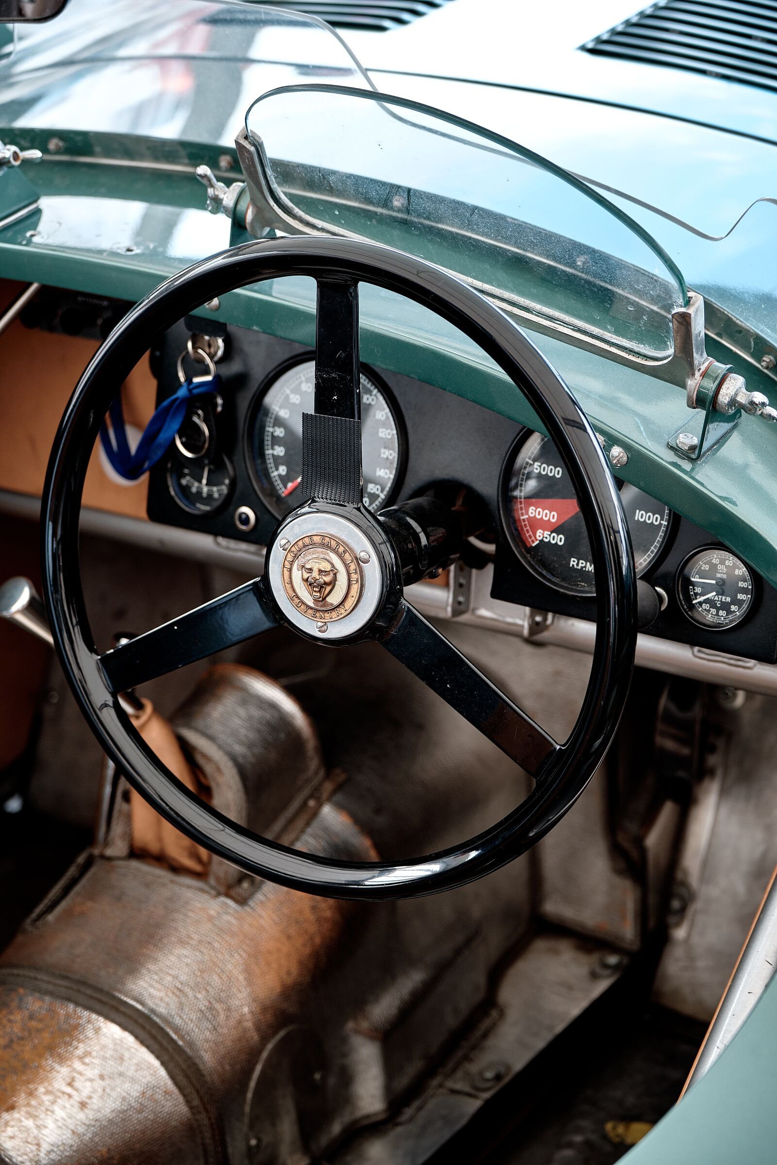 Fujifilm X-T2 sample photo. Racing car, historically, steering photography