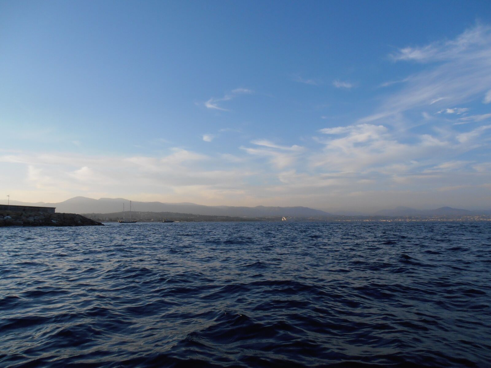Olympus VR310,D720 sample photo. Sea, waves, croatia photography