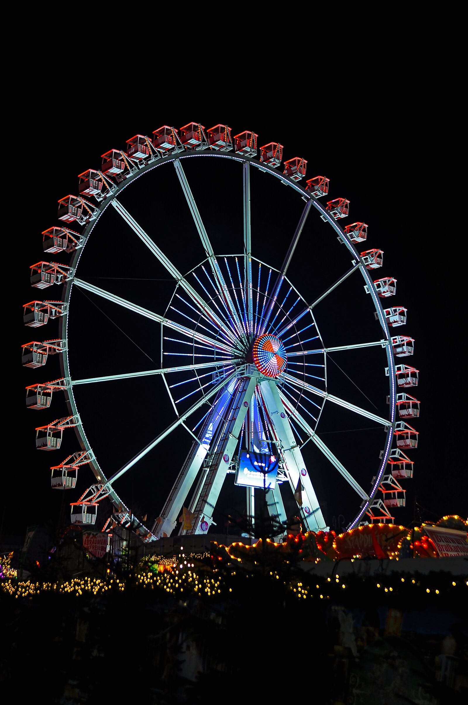 Nikon D90 sample photo. Berlin, ferris wheel, festival photography
