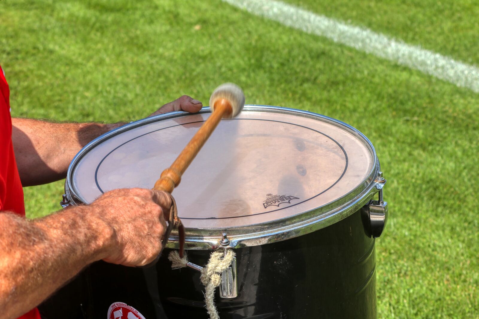 Canon EOS 80D sample photo. Drum, fans, mood photography