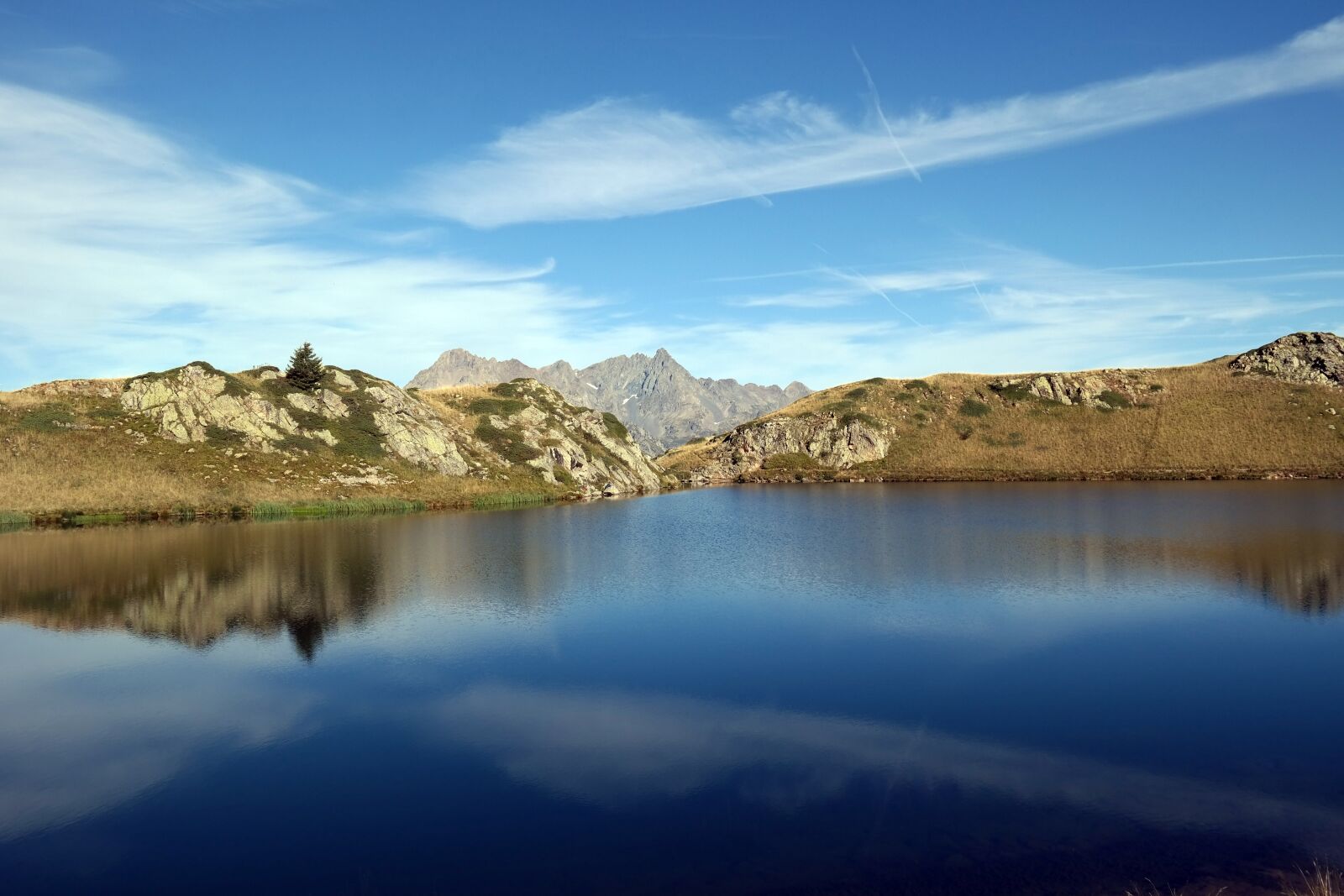 Samsung NX300 sample photo. Lake, alps, mountain photography
