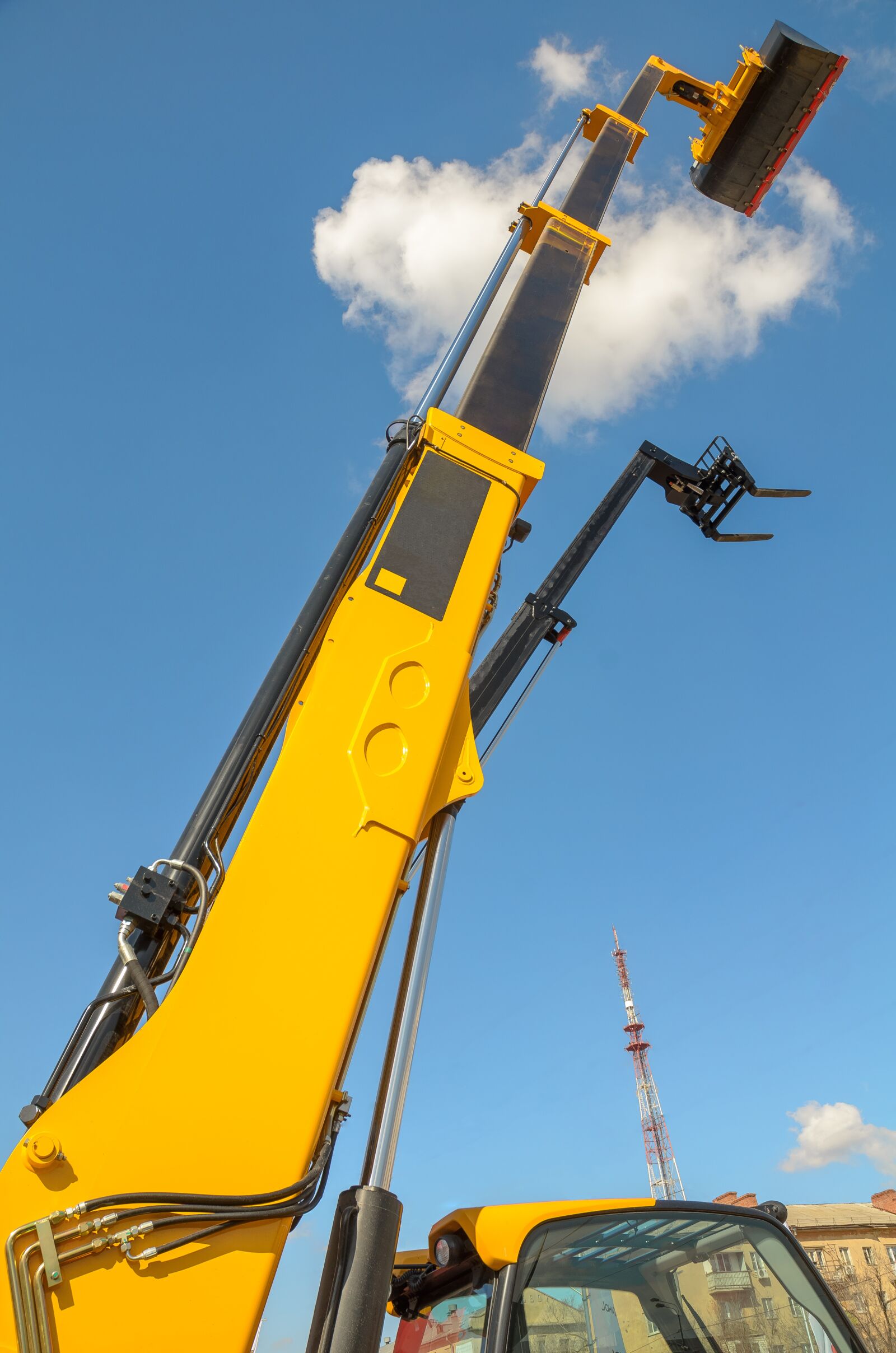 Nikon D7000 sample photo. Transportation, forklift, freight photography