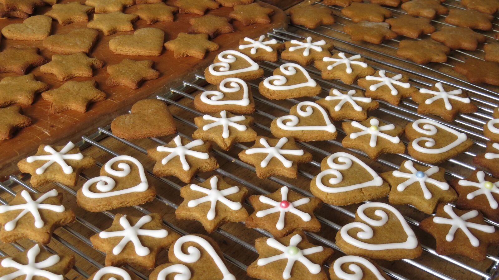 Canon PowerShot SX710 HS sample photo. Cookies, baking, christmas photography