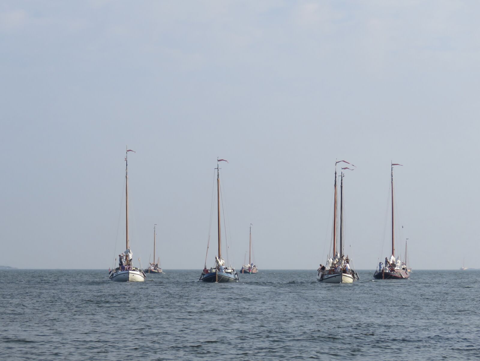 Canon PowerShot SX60 HS sample photo. Calm, waters, dawn, race photography