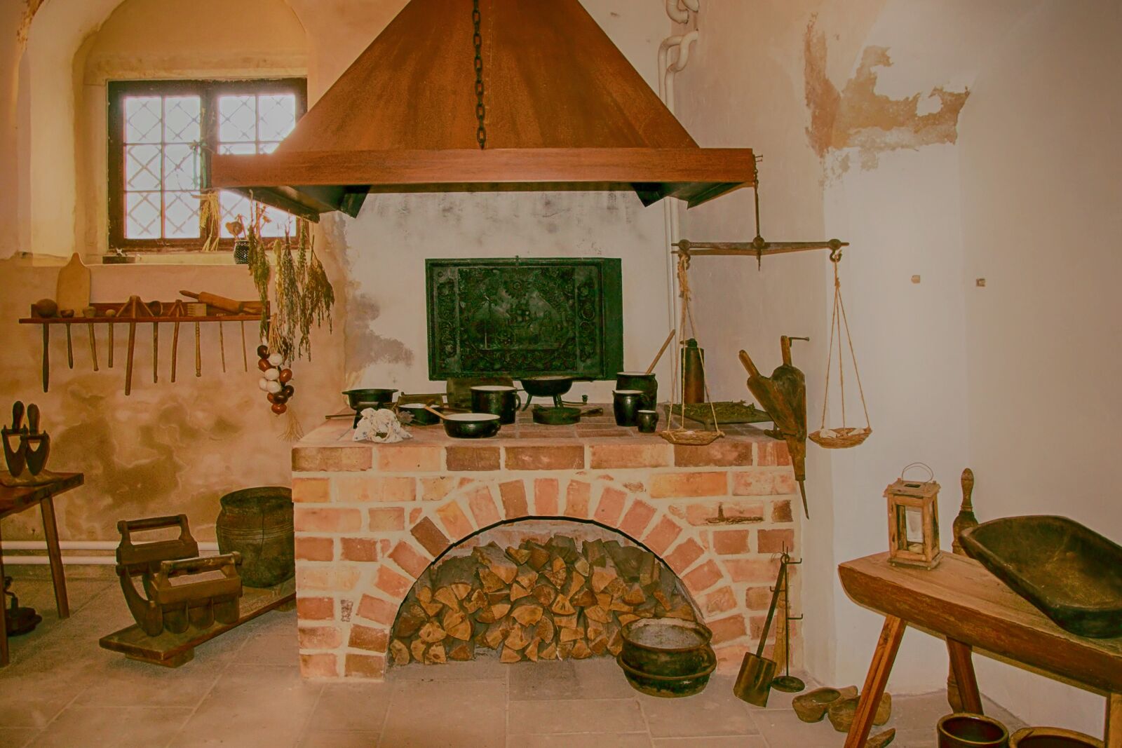 Nikon D5100 sample photo. Kitchen, historically, fireplace photography