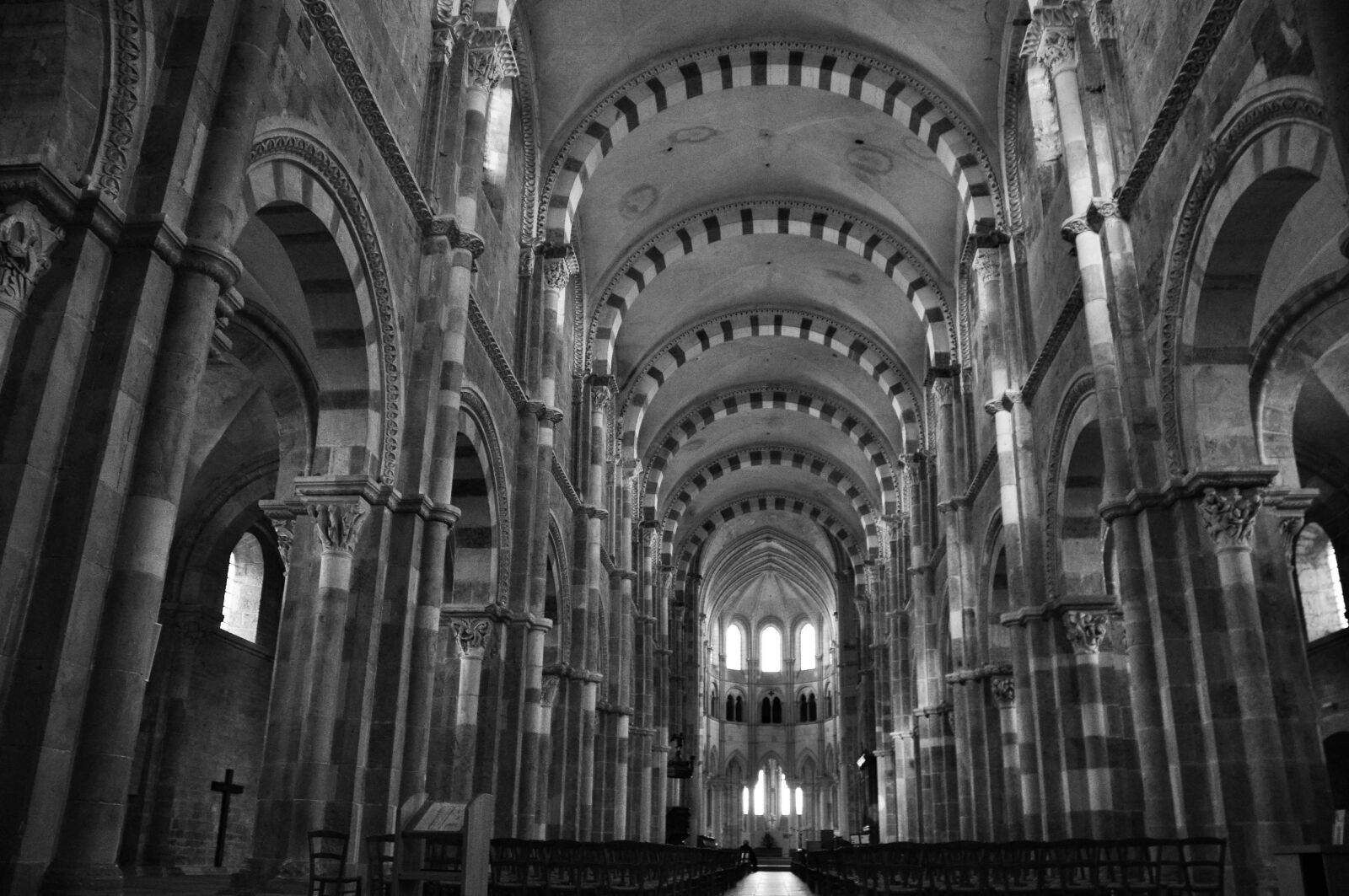 Nikon D90 sample photo. Architecture, romanesque art, abbey photography