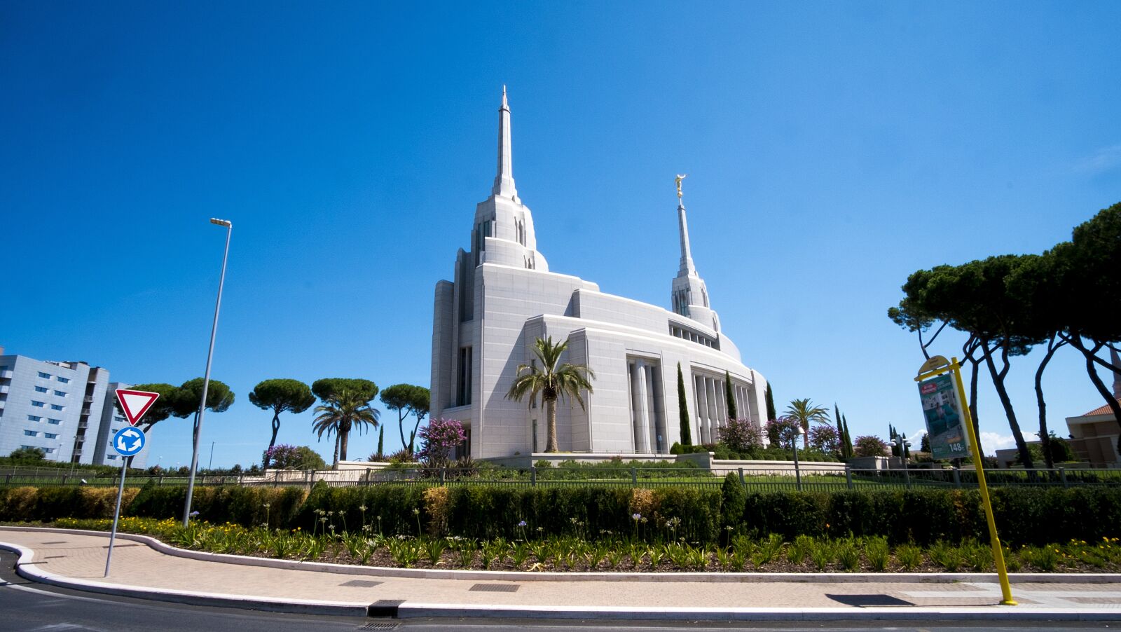 Fujifilm X-Pro1 sample photo. Temple, mormons, rome photography
