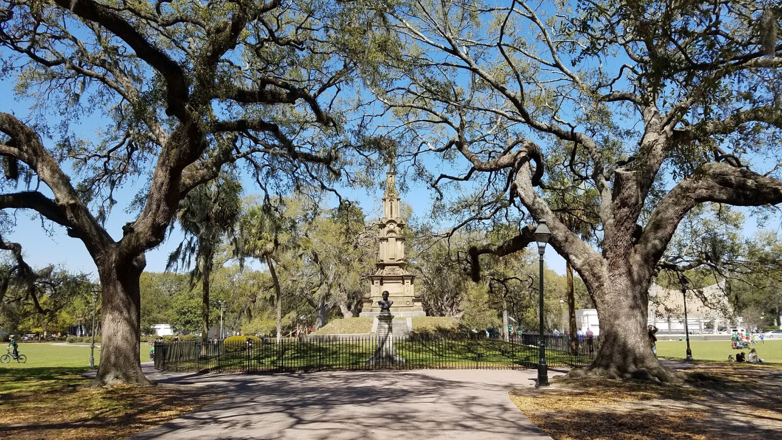 Samsung Galaxy S7 sample photo. Forsyth park, savannah ga photography