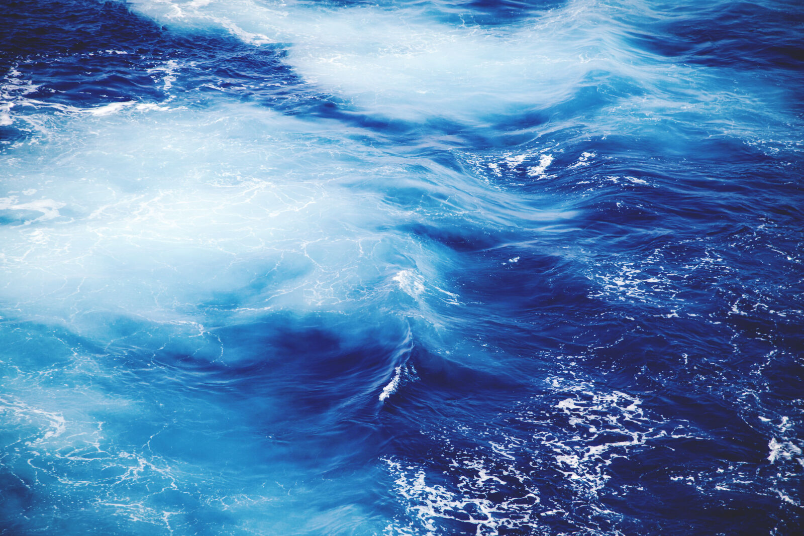 Canon EF 24-105mm F4L IS USM sample photo. Blue, ocean, sea, water photography