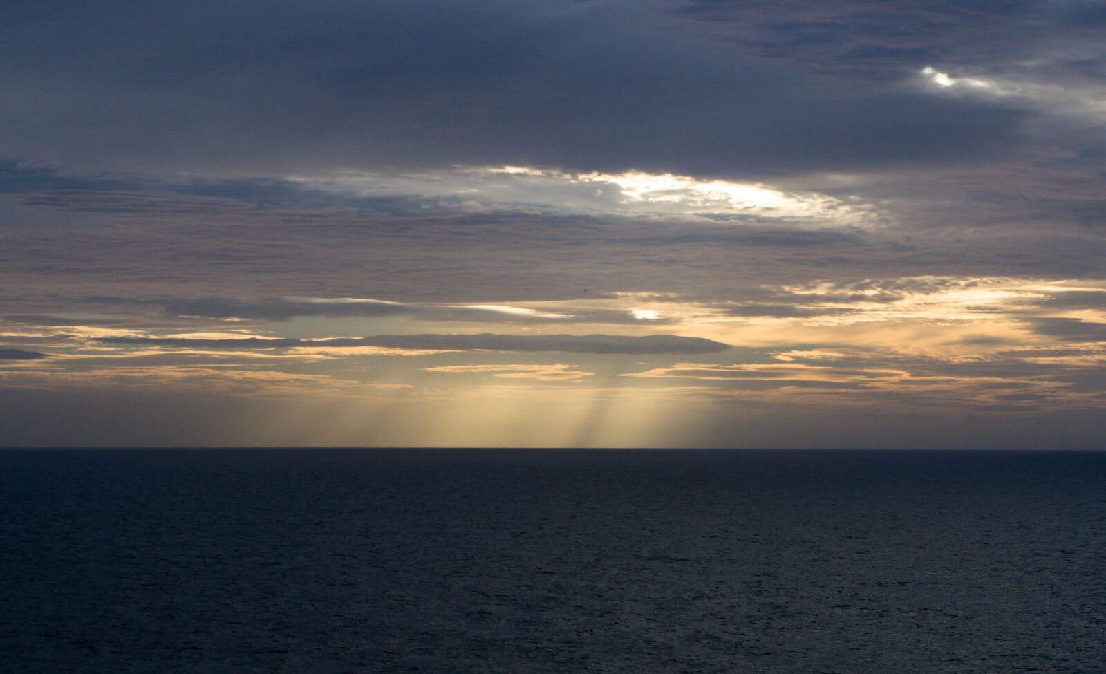 Pentax K-50 sample photo. Sunrise, tynemouth, sea photography