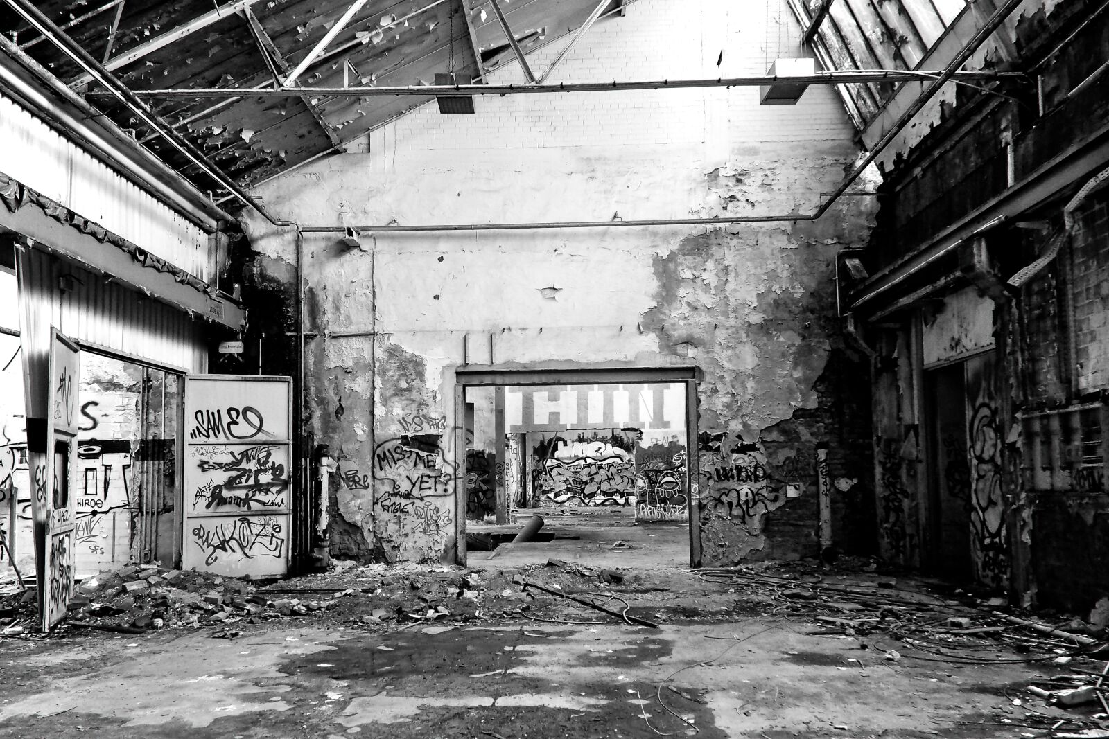 Olympus OM-D E-M10 sample photo. Lost places, rooms, abandoned photography