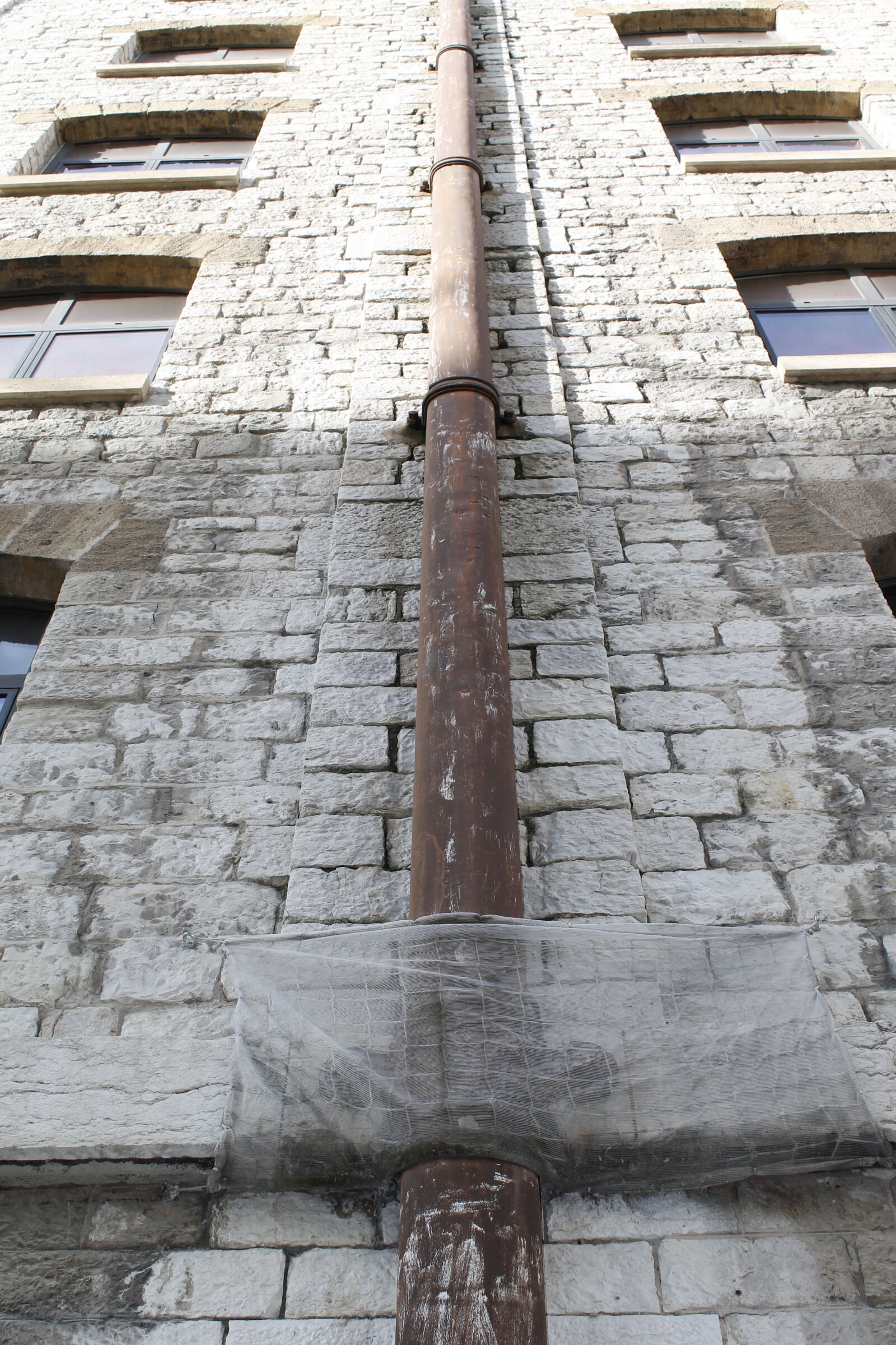 Canon EOS 1100D (EOS Rebel T3 / EOS Kiss X50) sample photo. Architecture, bricks, building, house photography