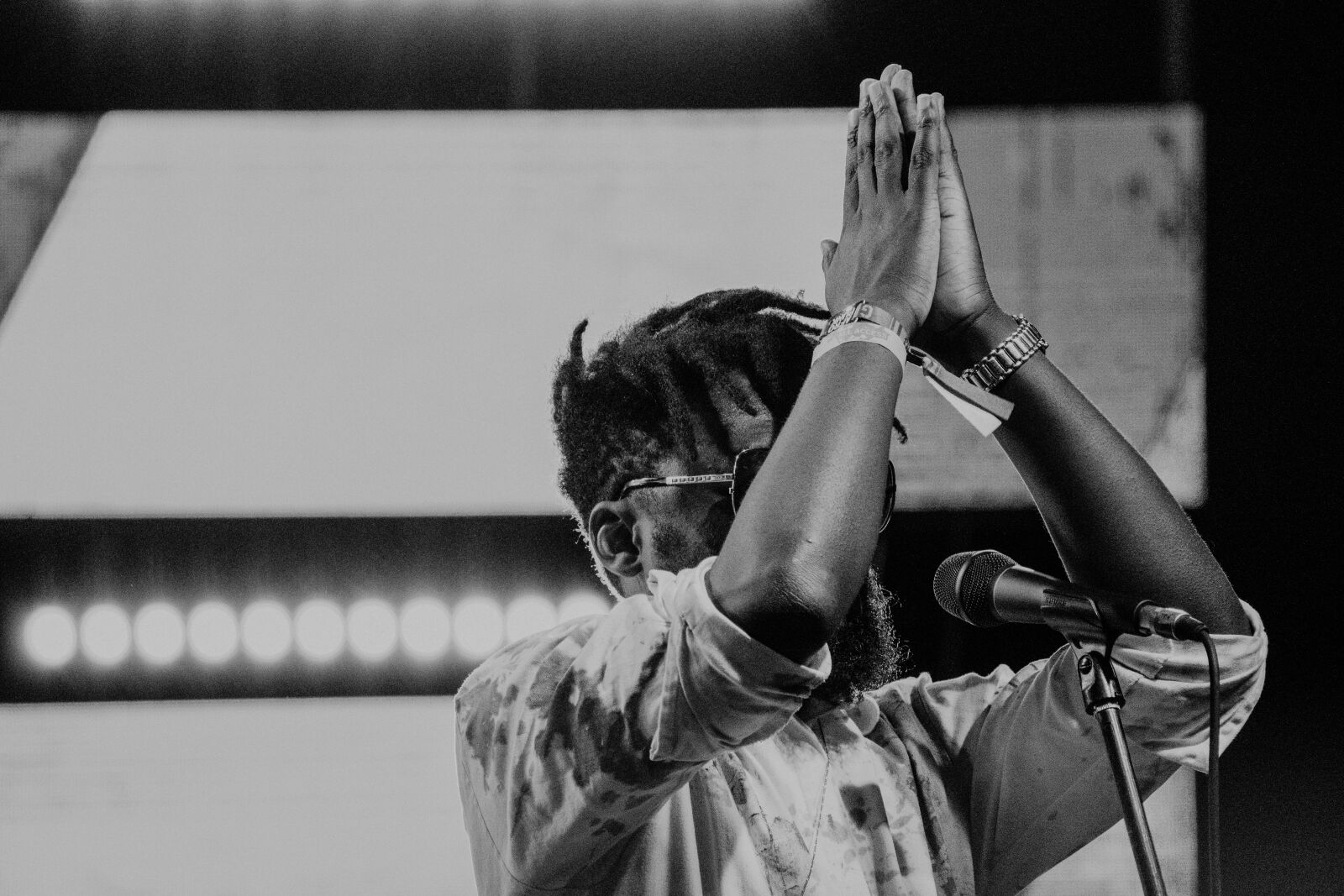 Nikon D5300 sample photo. Singing, man, entertainment photography