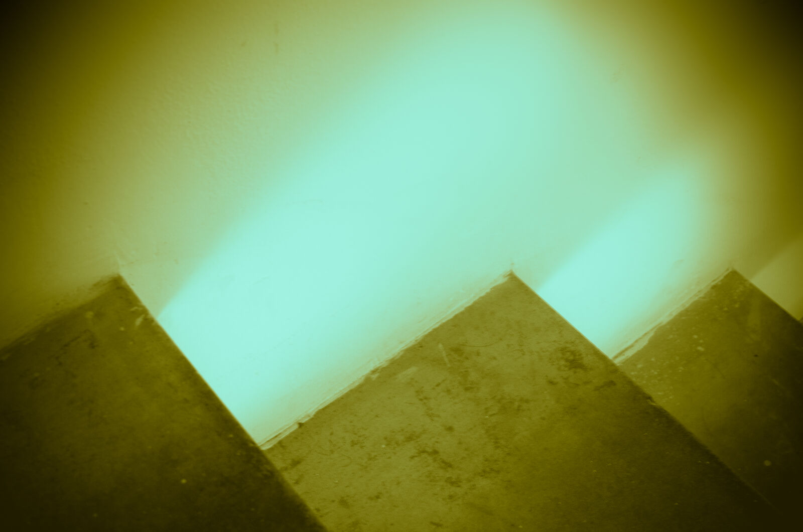Nikon D5100 + Nikon AF-S DX Nikkor 35mm F1.8G sample photo. Abstract, stairs, triangles, yellow photography