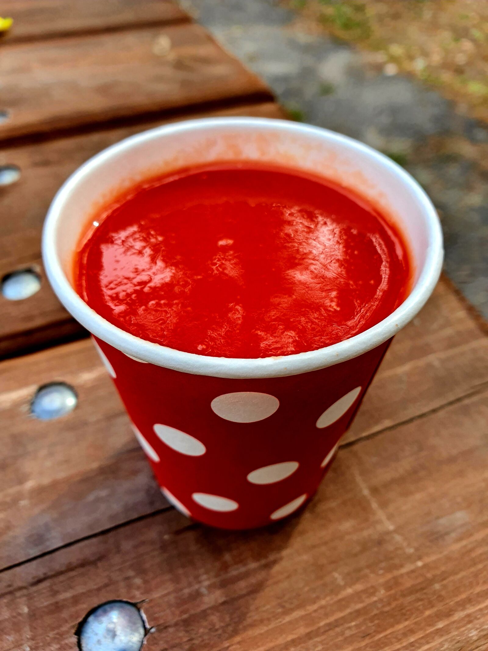Samsung Galaxy S10 sample photo. Juice, tomato, red photography