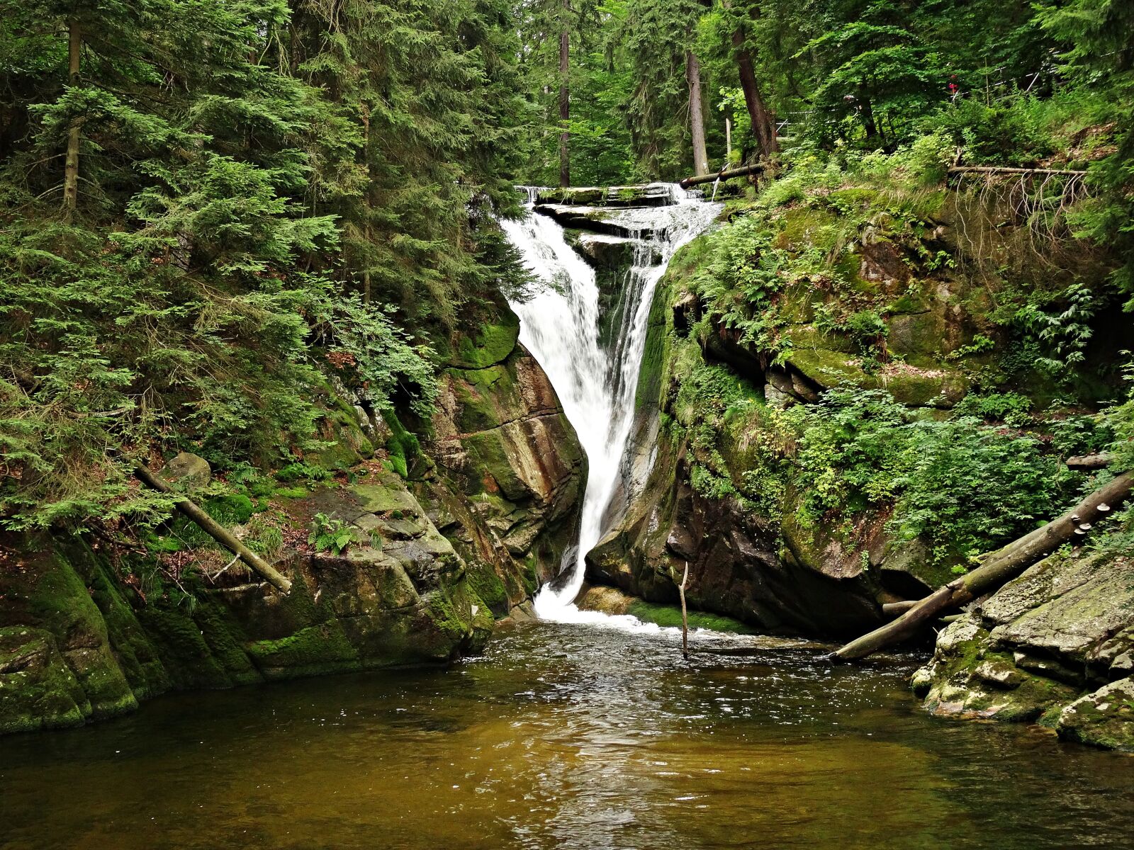 Sony DSC-HX50 sample photo. Landscape, waterfall, brook photography