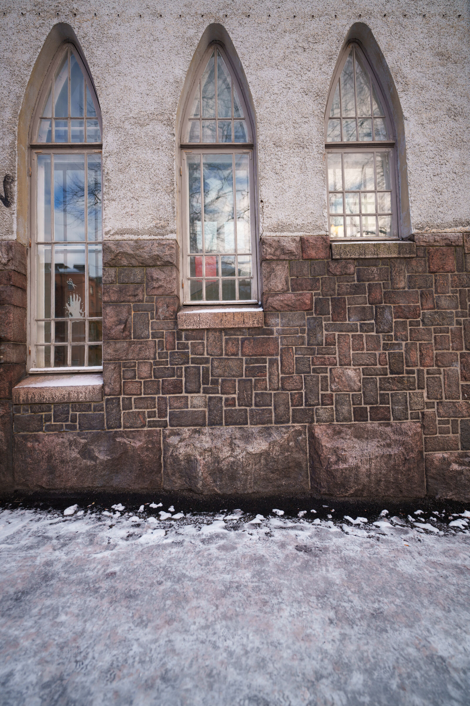 Sigma 14mm F1.4 DG DN sample photo. Old school windows photography