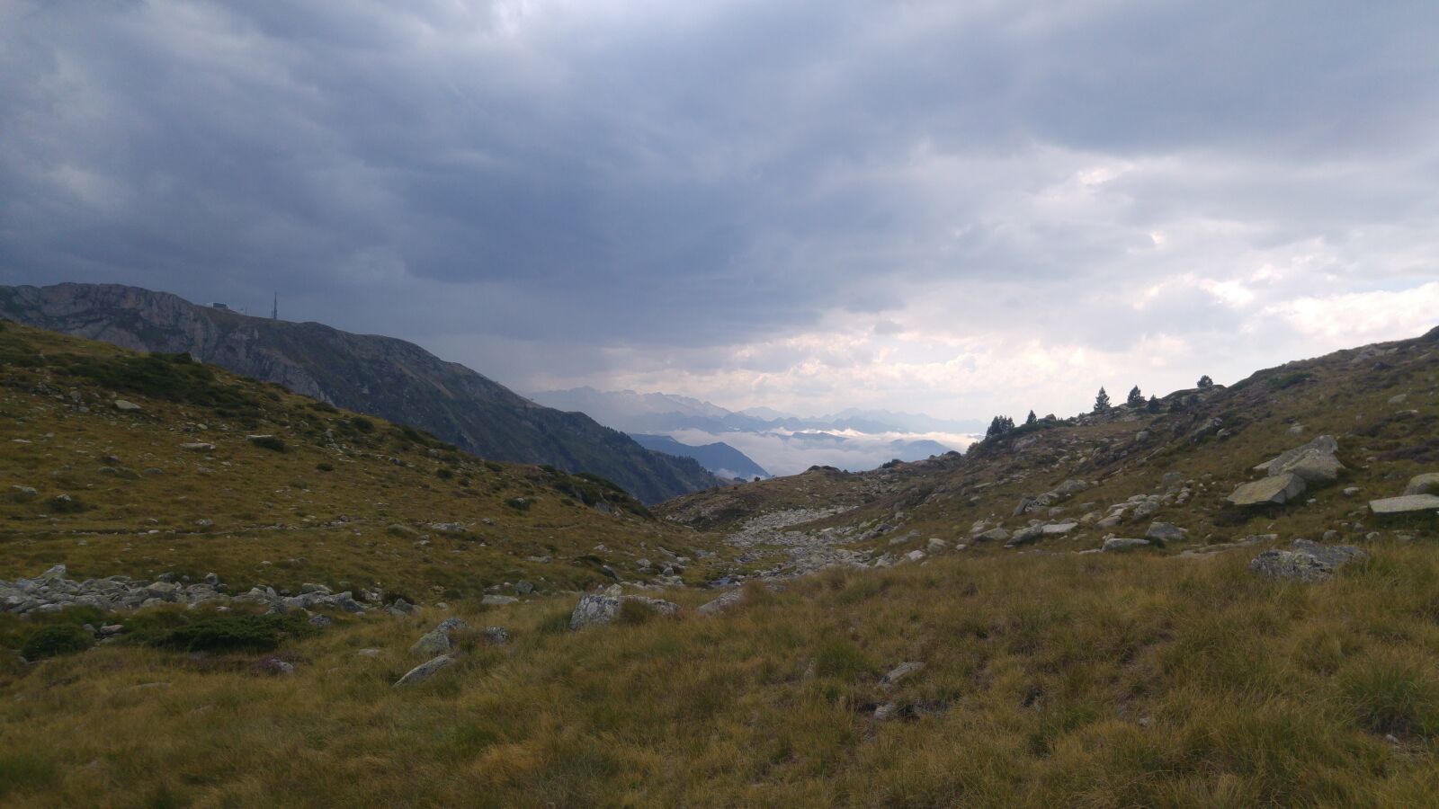 LG G4 sample photo. Pyrenees, aran, hiking photography