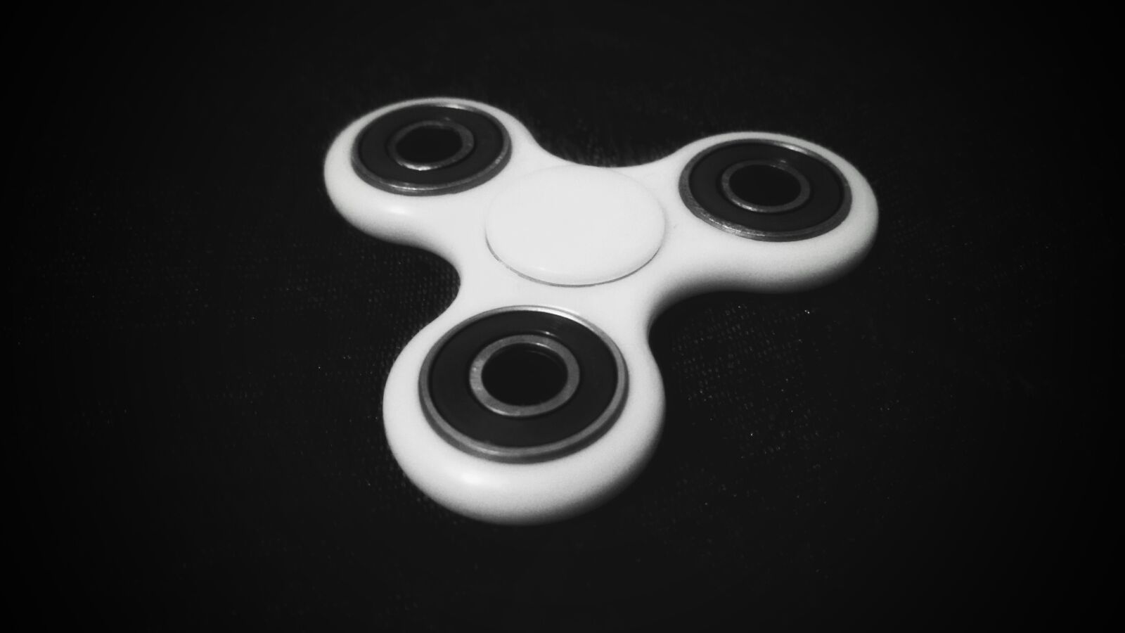 Motorola Moto G (4) sample photo. Fidget photography