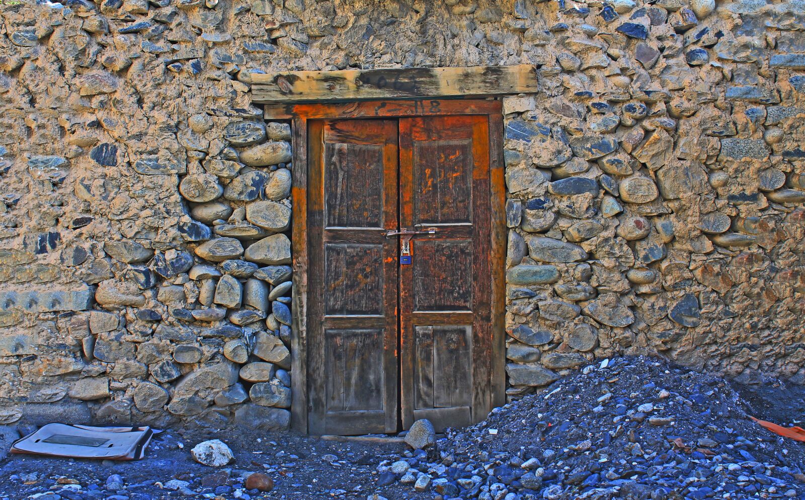 Canon EOS 1100D (EOS Rebel T3 / EOS Kiss X50) sample photo. Pakistan, pass, china photography