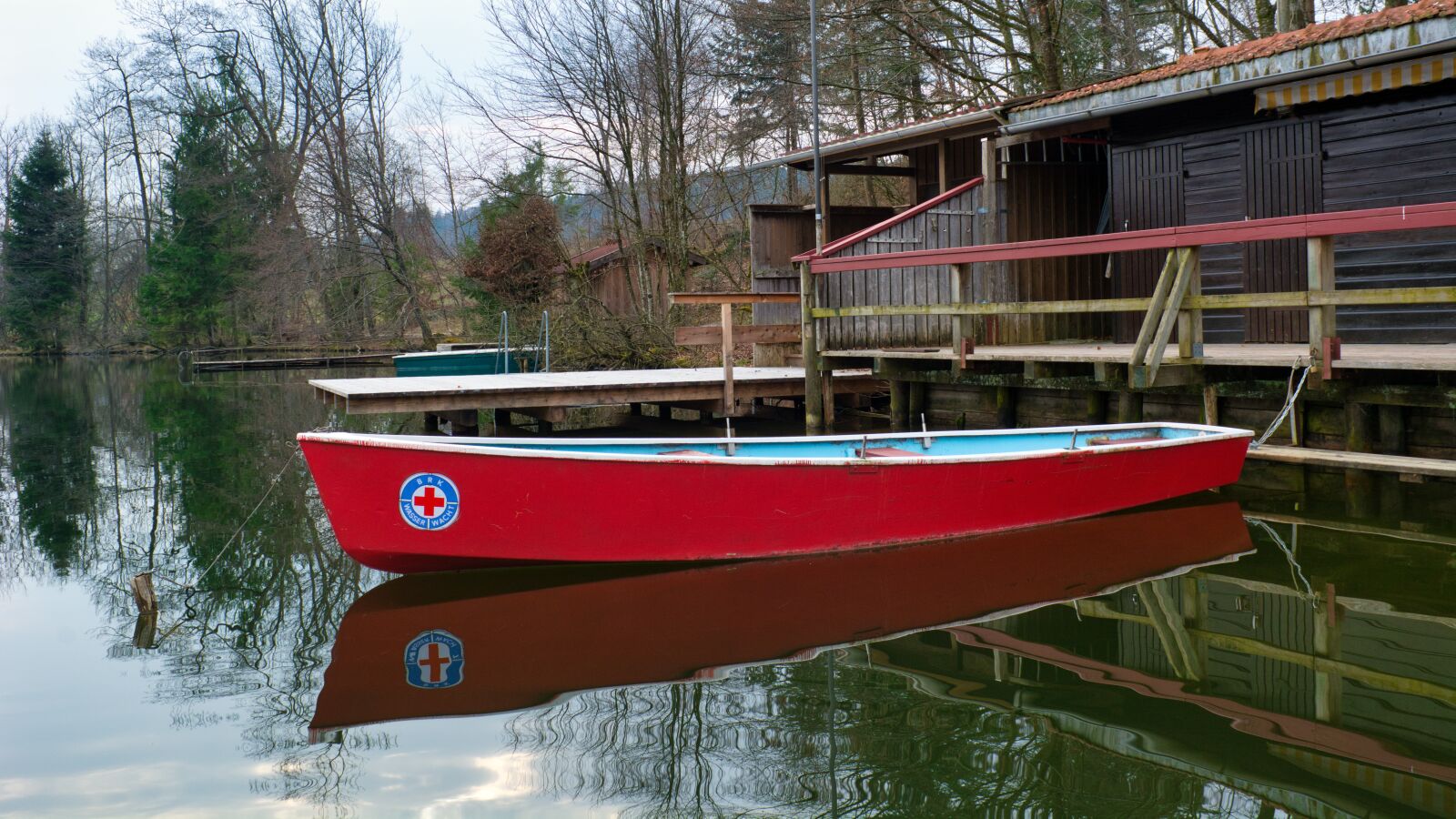 Nikon D7100 sample photo. Lifeboat, boat, red photography