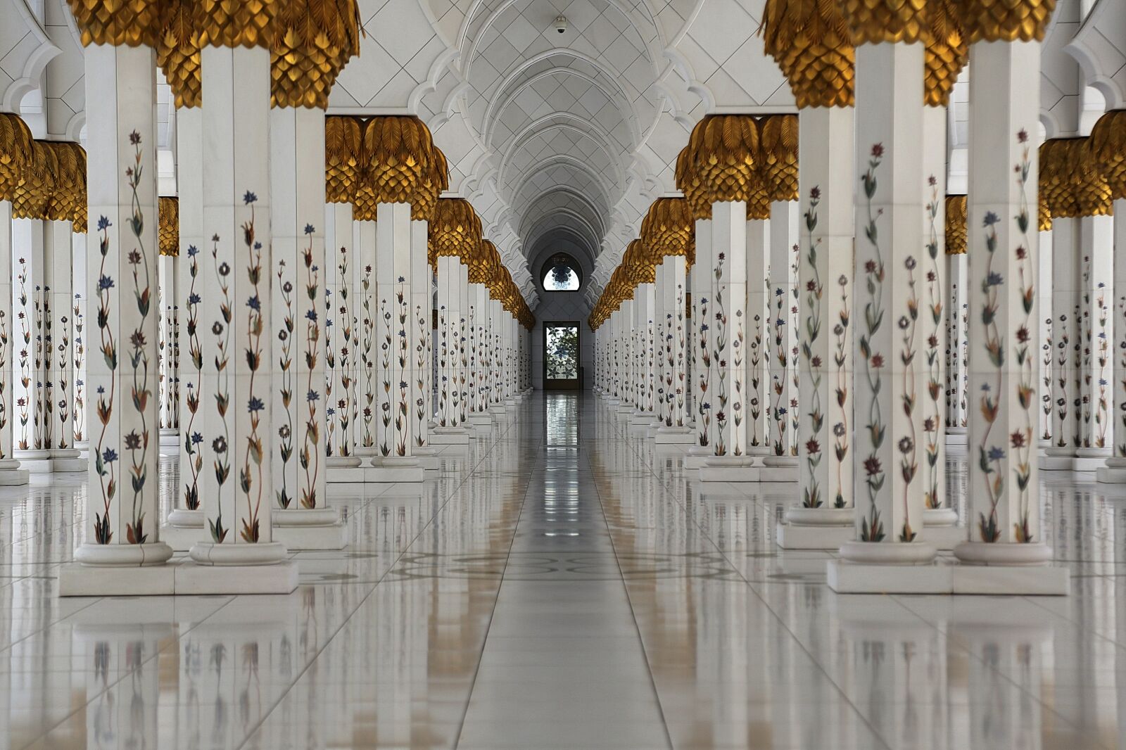 Canon EF 24-105mm F4L IS USM sample photo. Abu dhabi, mosque, religion photography