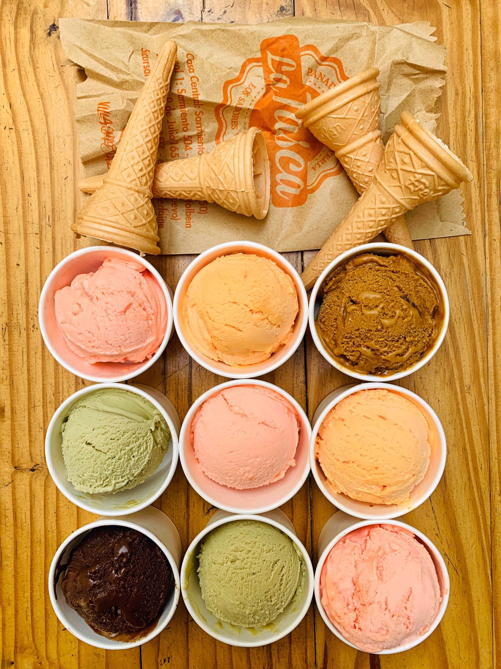 Apple iPhone XR sample photo. Ice cream, cream, chocolate photography