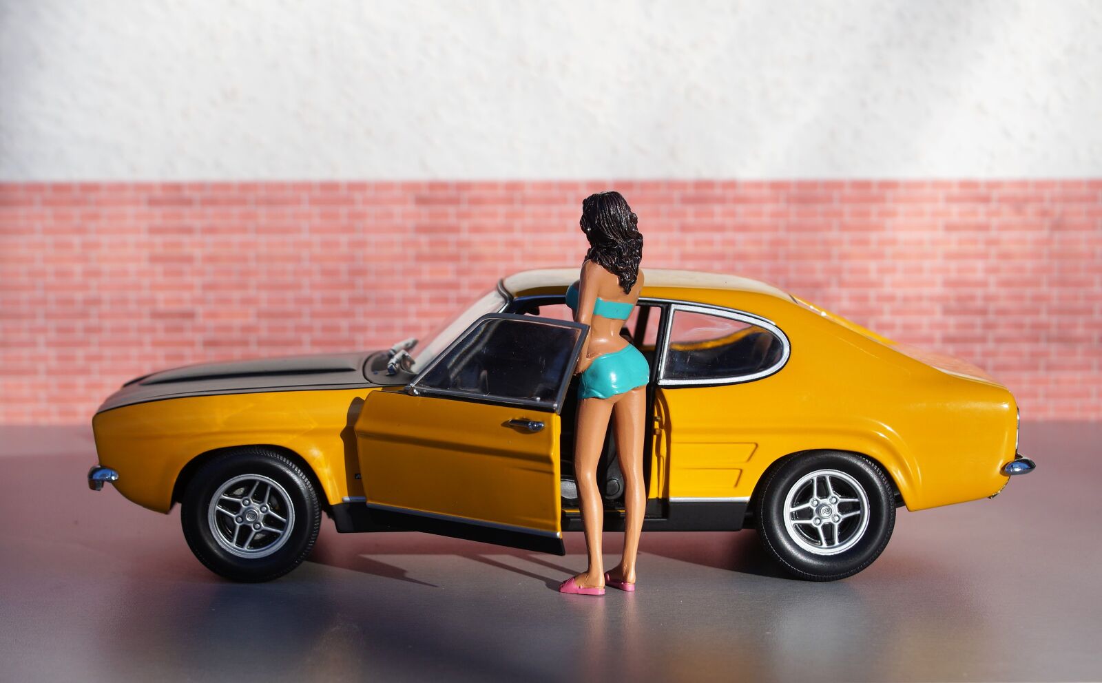 Sony DT 18-70mm F3.5-5.6 sample photo. Model car, ford, capri photography