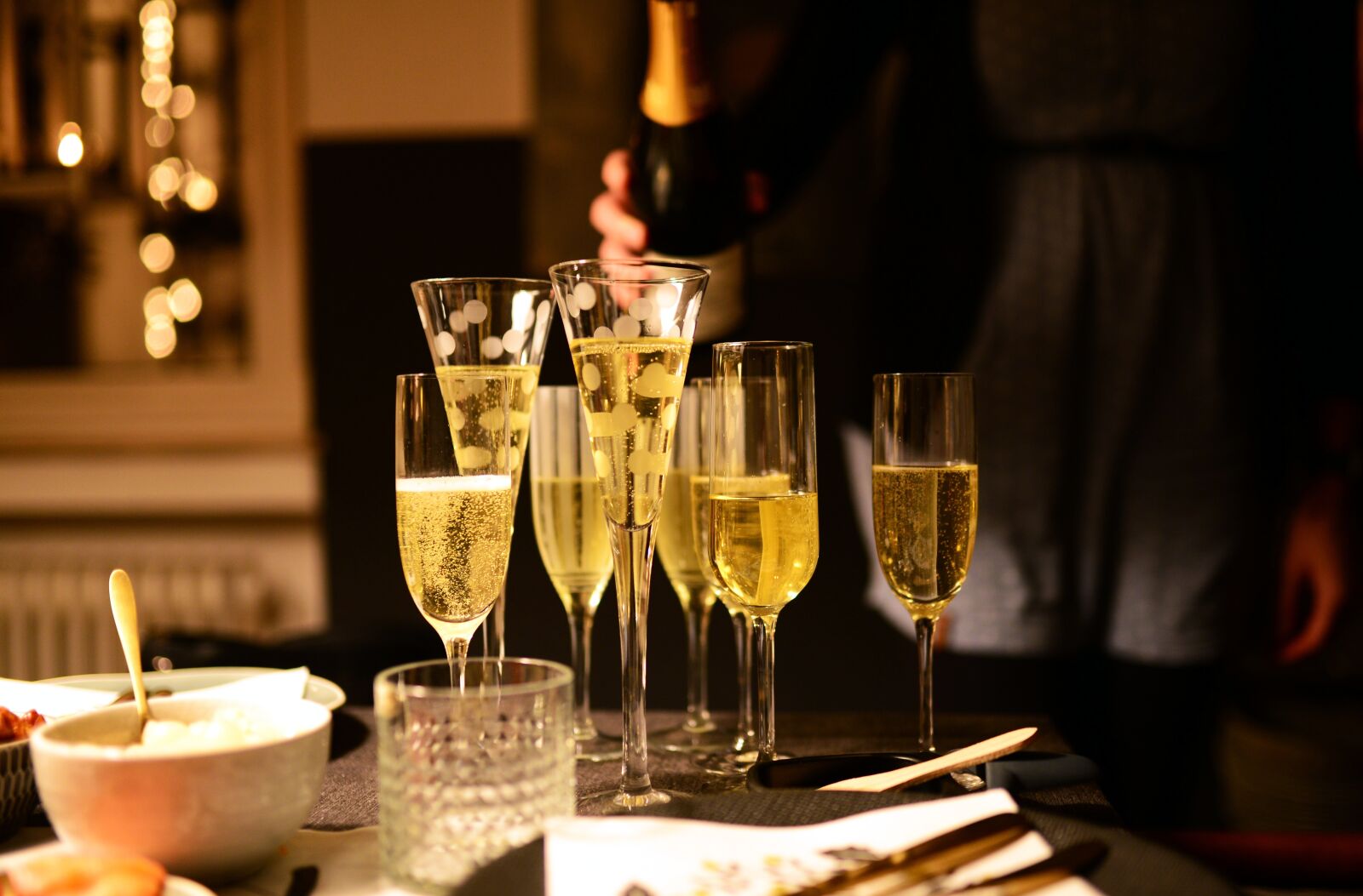 Nikon D610 sample photo. Glasses, champagne, alcohol photography