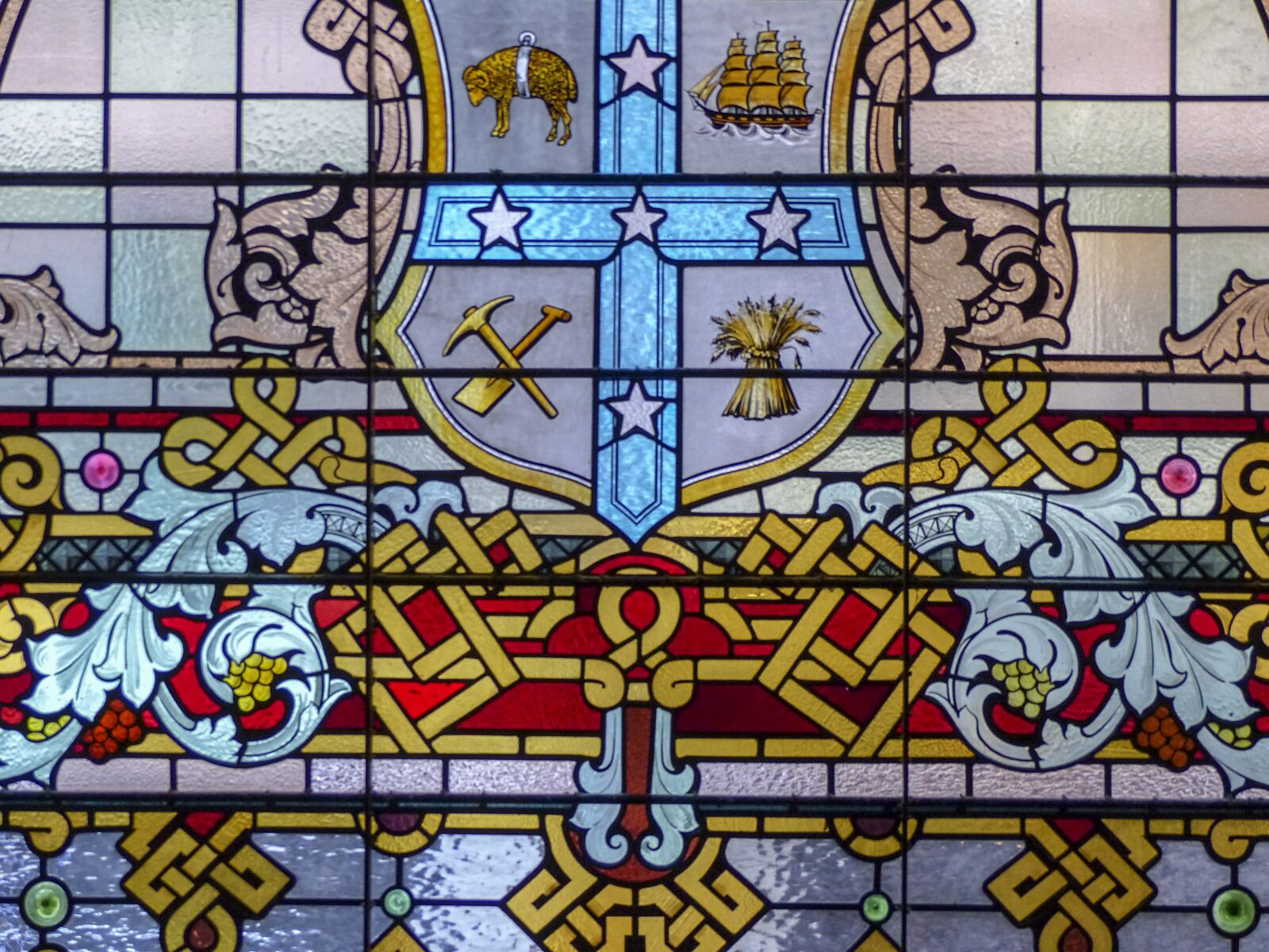 Panasonic Lumix DMC-FZ200 sample photo. Stained glass, colorful, window photography