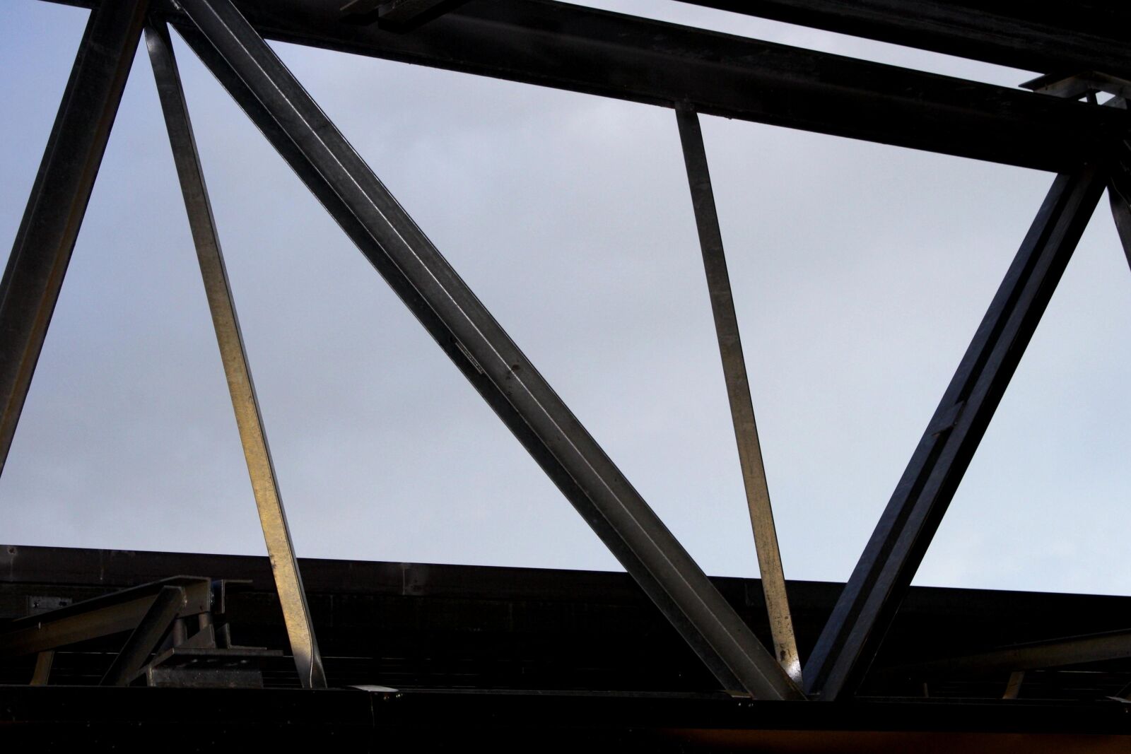 f/3.5-5.6 IS sample photo. Metal bars, steel, support photography